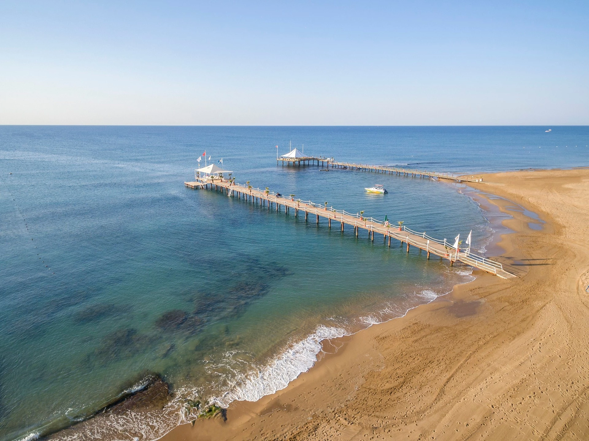 #altIMG Plaj in Hotel# Dobedan Beach Resort Comfort #altIMG in# Antalya, Türkiye - #altIMG Image# 2