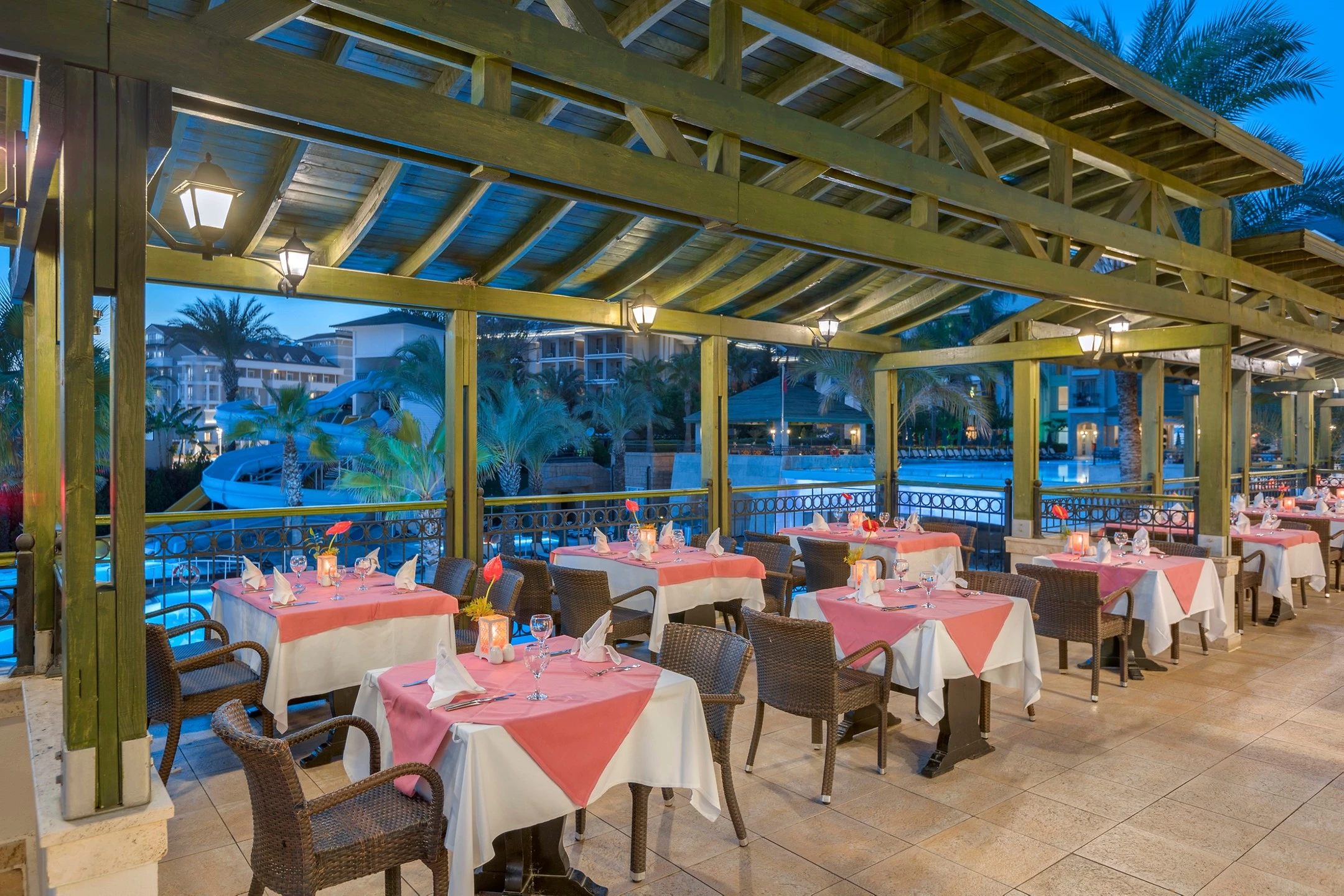 #altIMG Yeme-İçme in Hotel# Dobedan Beach Resort Comfort #altIMG in# Antalya, Türkiye - #altIMG Image# 2