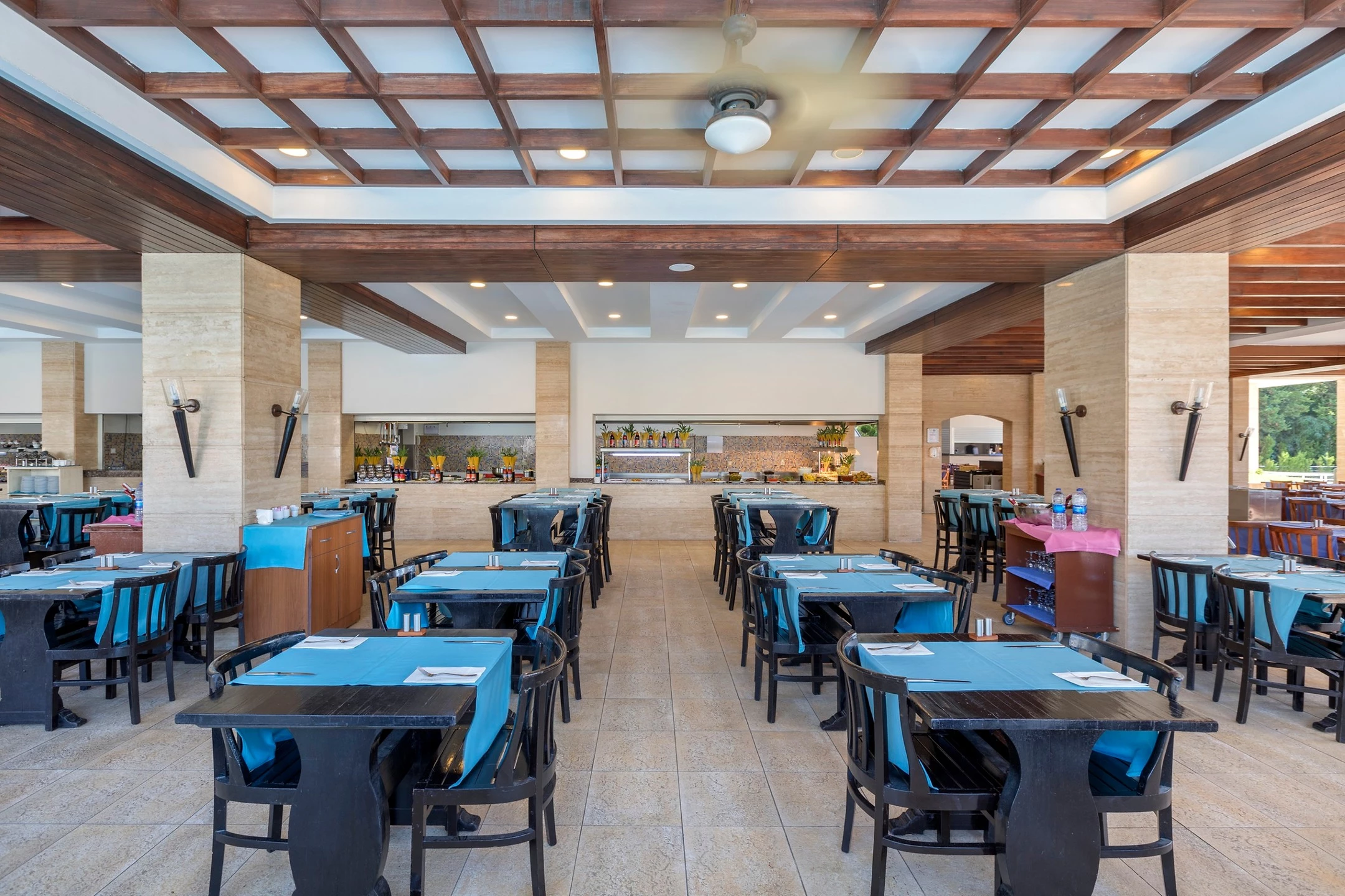 #altIMG Yeme-İçme in Hotel# Dobedan Beach Resort Comfort #altIMG in# Antalya, Türkiye - #altIMG Image# 14