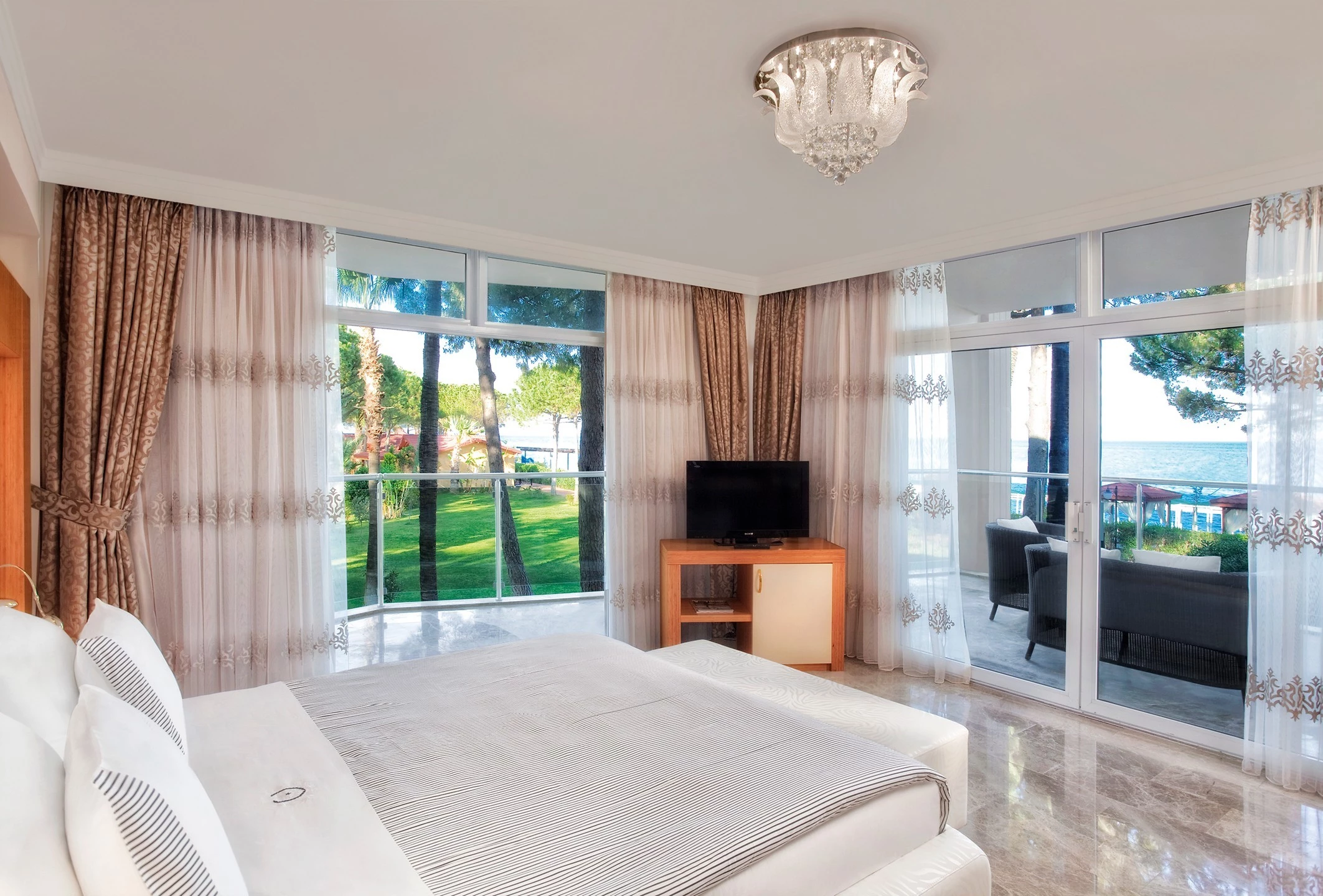 #altIMG Oda in Hotel# Dobedan World Palace Kemer #altIMG in# Antalya, Türkiye - #altIMG Image# 3