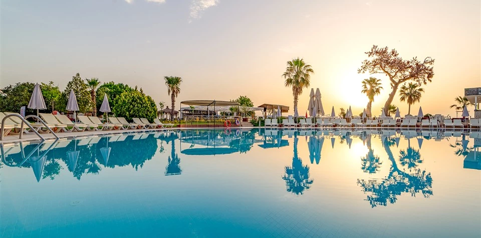 #altIMG Havuz in Hotel# Armas Gül Beach #altIMG in# Antalya, Türkiye - #altIMG Image# 4