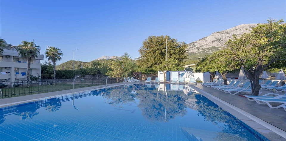 #altIMG Havuz in Hotel# Armas Gül Beach #altIMG in# Antalya, Türkiye - #altIMG Image# 5