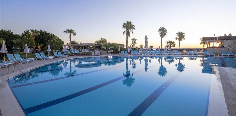 #altIMG Havuz in Hotel# Armas Gül Beach #altIMG in# Antalya, Türkiye - #altIMG Image# 9