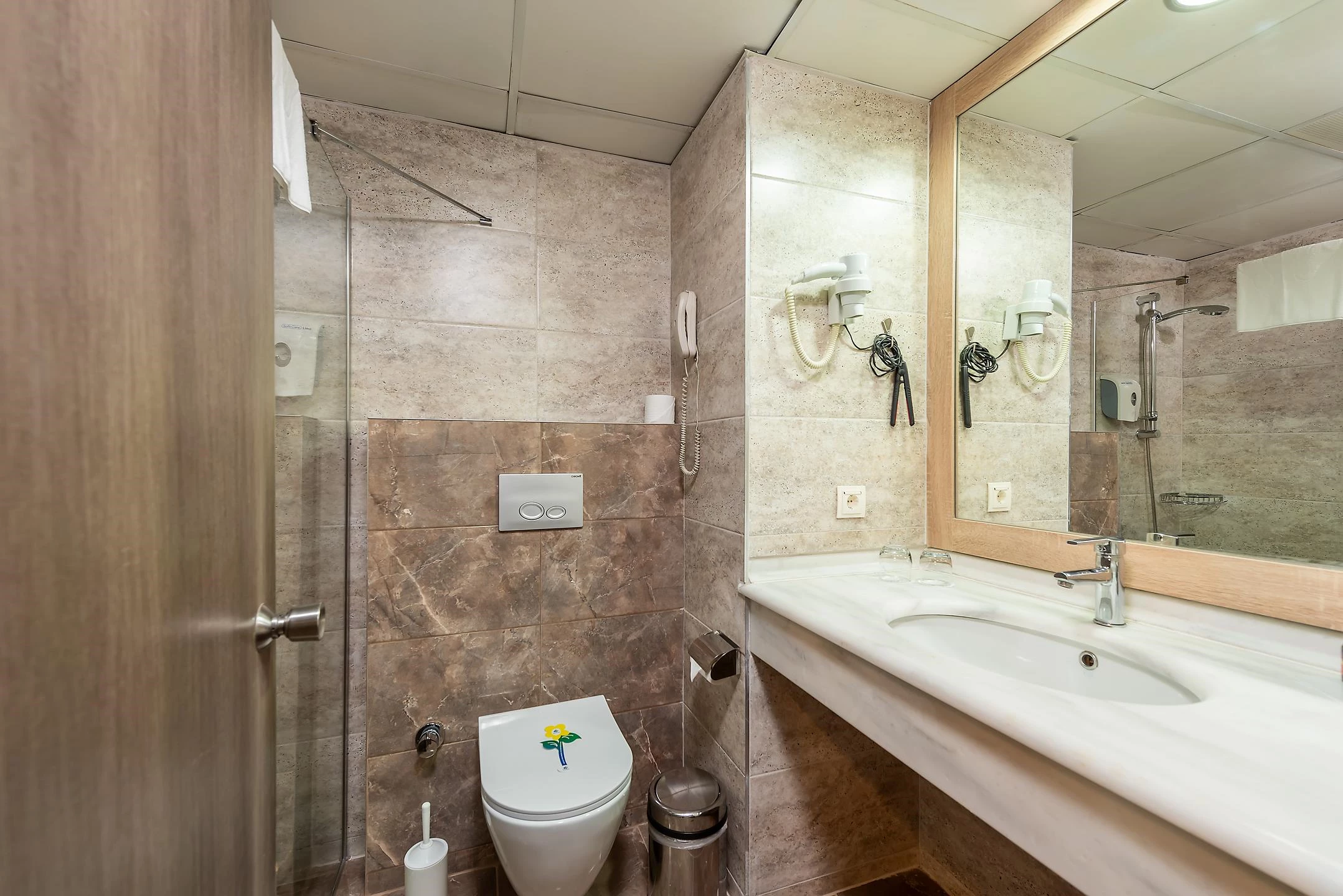 #altIMG Oda in Hotel# Aska Grand Prestige Hotel #altIMG in# Antalya, Türkiye - #altIMG Image# 5