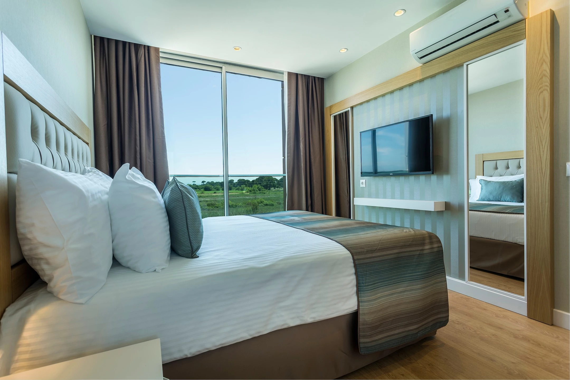 #altIMG Oda in Hotel# Aska Lara Resort & SPA #altIMG in# Antalya, Türkiye - #altIMG Image# 1