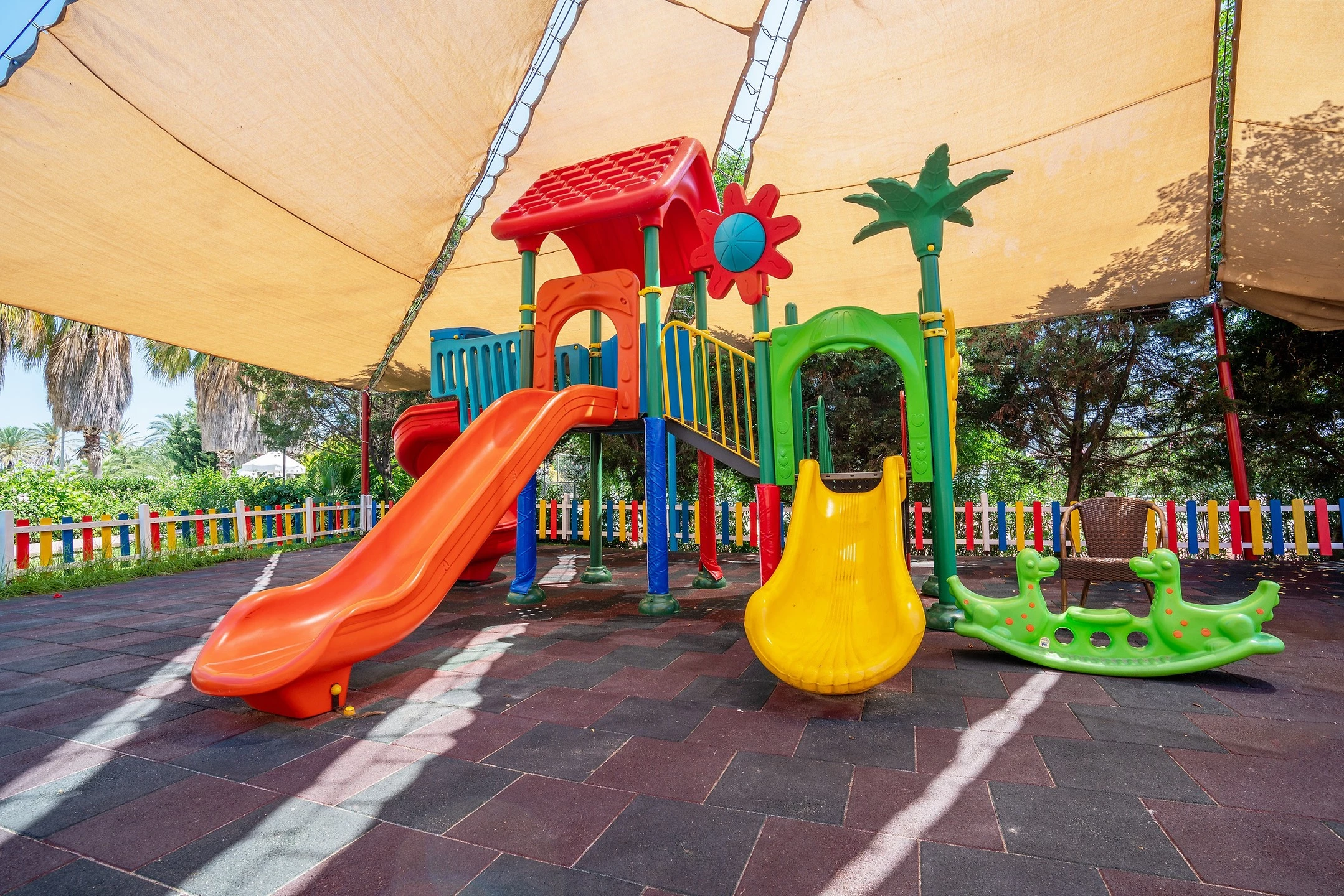 #altIMG Çocuk in Hotel# Azura Deluxe Resort & Aqua Sorgun #altIMG in# Antalya, Türkiye - #altIMG Image# 4