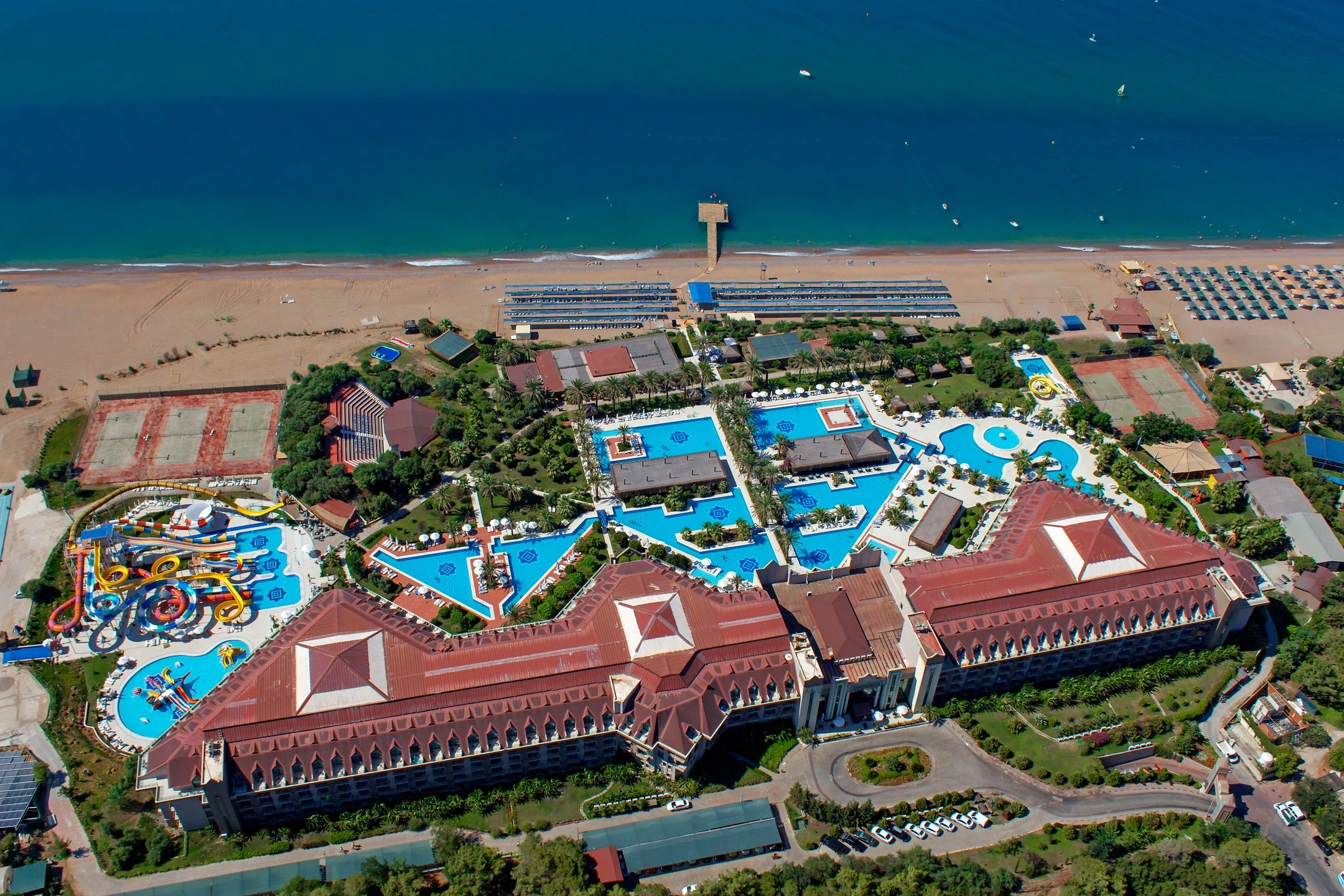 #altIMG Hotel# Azura Deluxe Resort & Aqua Sorgun #altIMG in# Antalya, Türkiye - #altIMG Image# 15