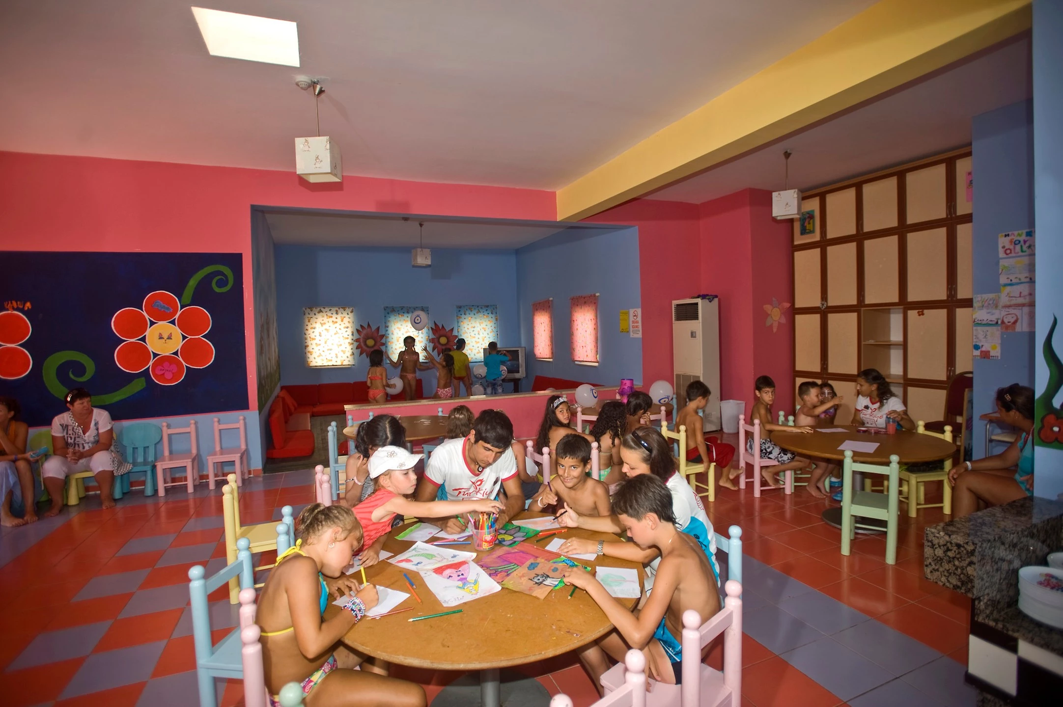 #altIMG Çocuk in Hotel# Crystal Admiral Resort Suites & SPA #altIMG in# Antalya, Türkiye - #altIMG Image# 2