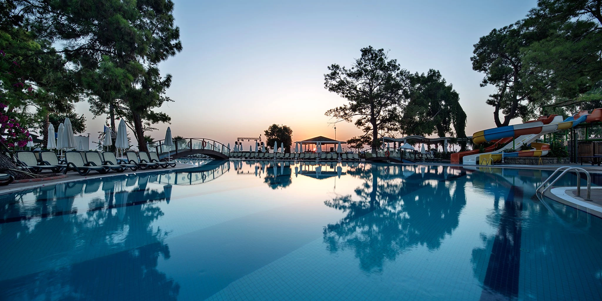 #altIMG Havuz in Hotel# Crystal Aura Beach Resort & SPA #altIMG in# Antalya, Türkiye - #altIMG Image# 2