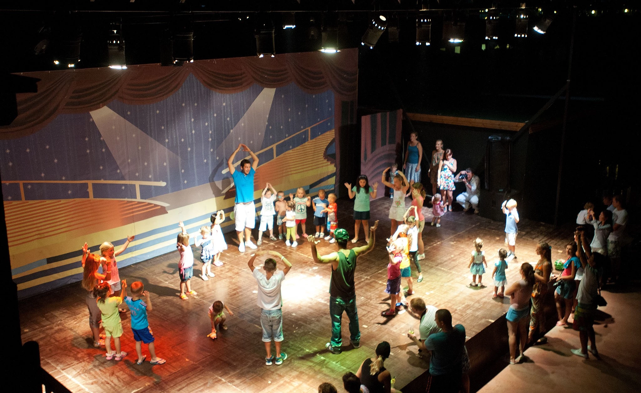 #altIMG Aktivite in Hotel# Crystal Aura Beach Resort & SPA #altIMG in# Antalya, Türkiye - #altIMG Image# 4