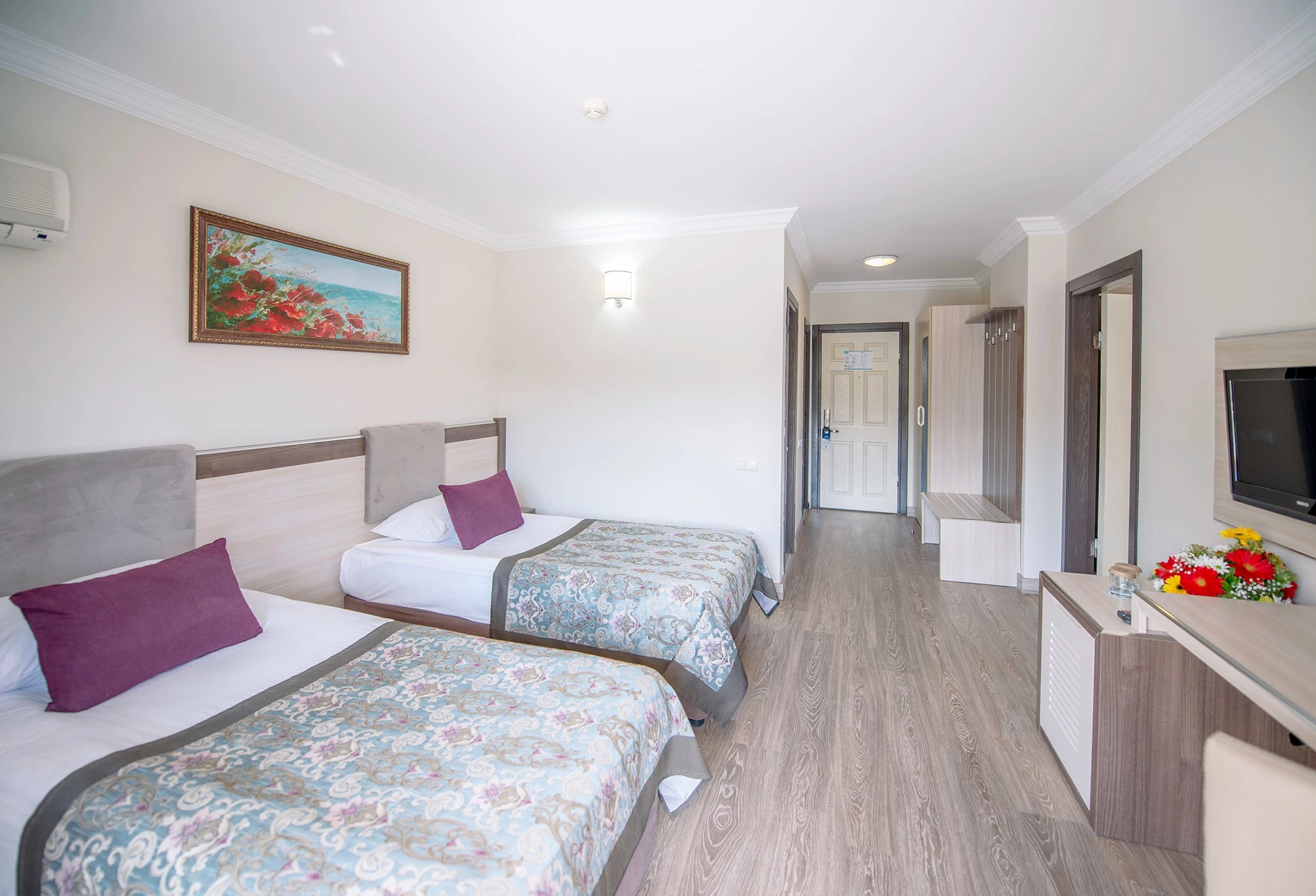 #altIMG Oda in Hotel# Crystal Aura Beach Resort & SPA #altIMG in# Antalya, Türkiye - #altIMG Image# 11