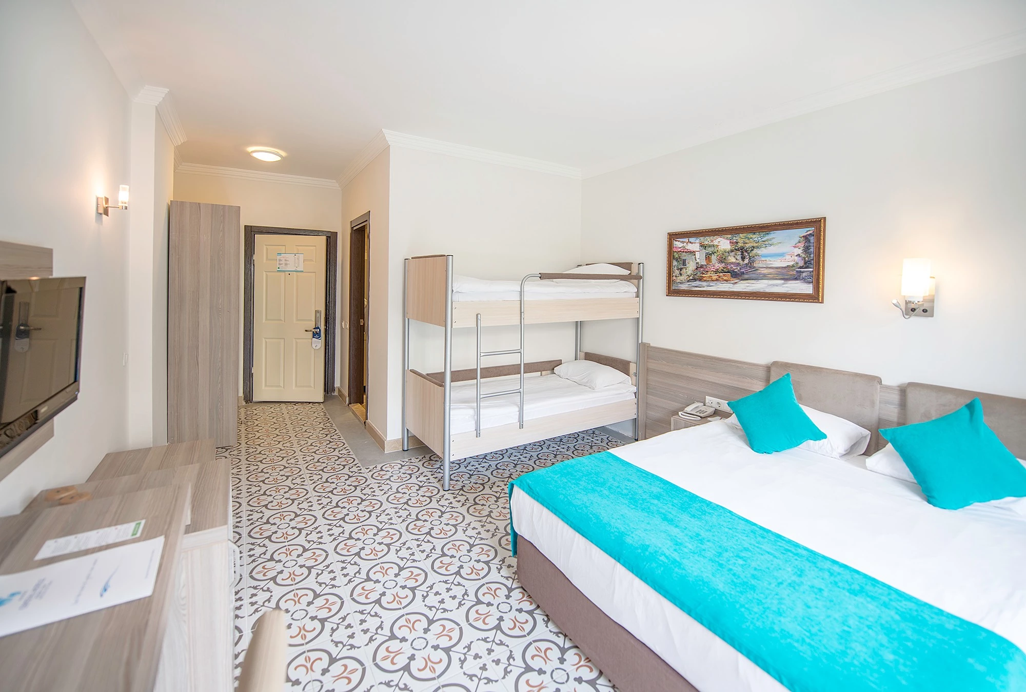 #altIMG Oda in Hotel# Crystal Aura Beach Resort & SPA #altIMG in# Antalya, Türkiye - #altIMG Image# 20