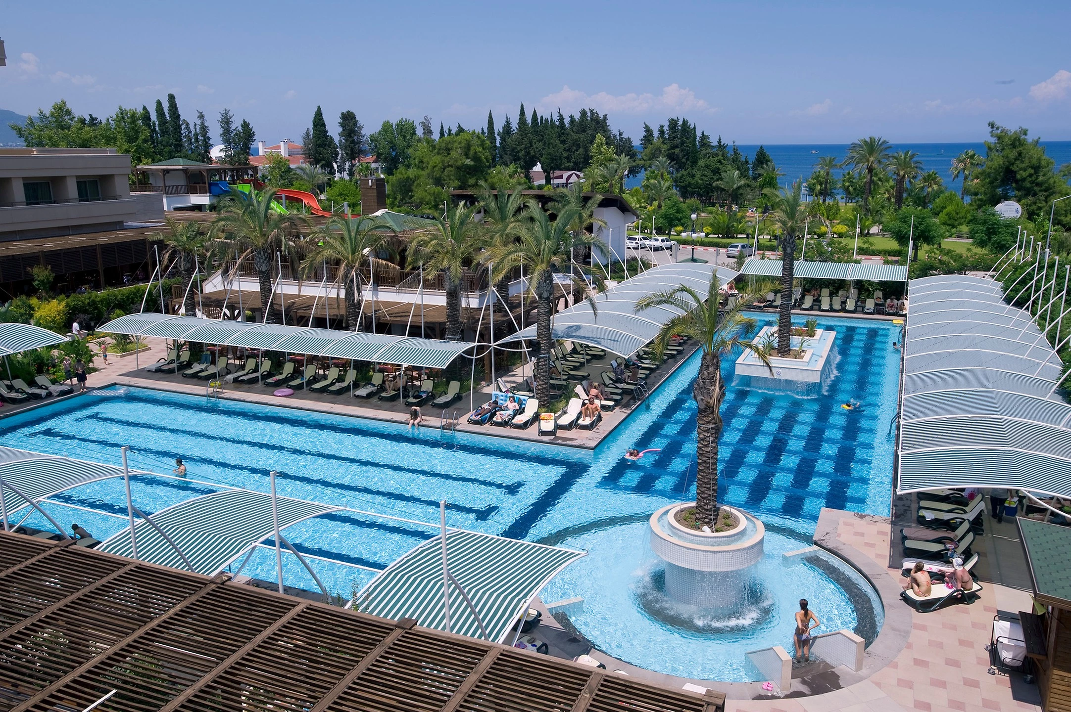 #altIMG Havuz in Hotel# Crystal De Luxe Resort & SPA #altIMG in# Antalya, Türkiye - #altIMG Image# 2