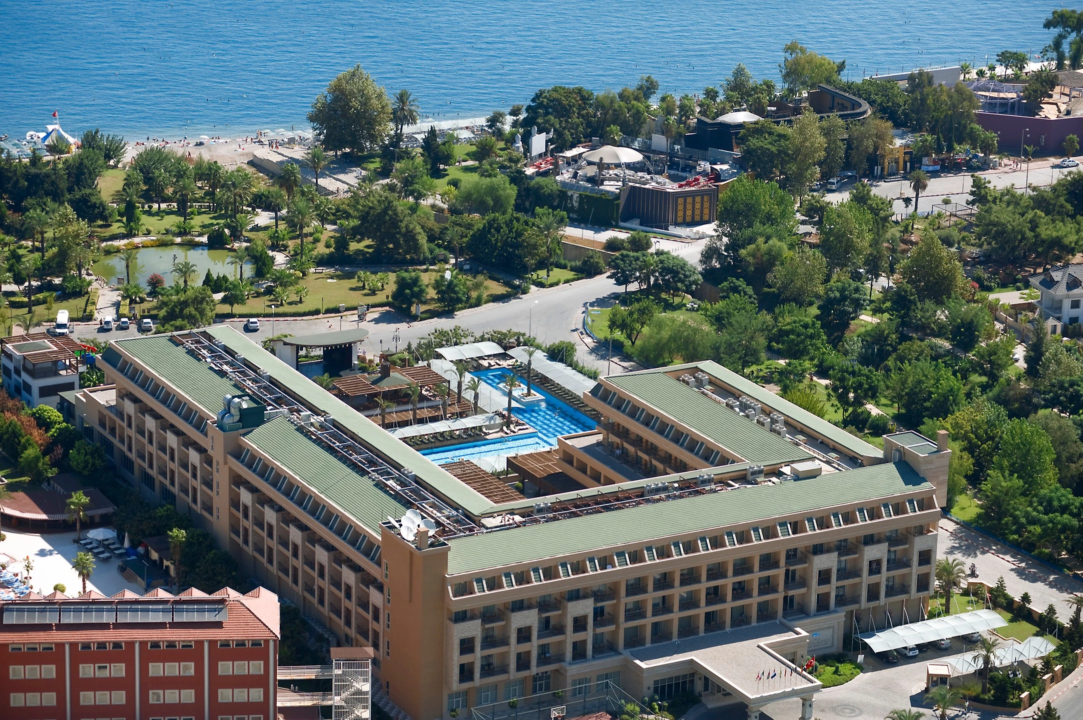#altIMG Hotel# Crystal De Luxe Resort & SPA #altIMG in# Antalya, Türkiye - #altIMG Image# 3