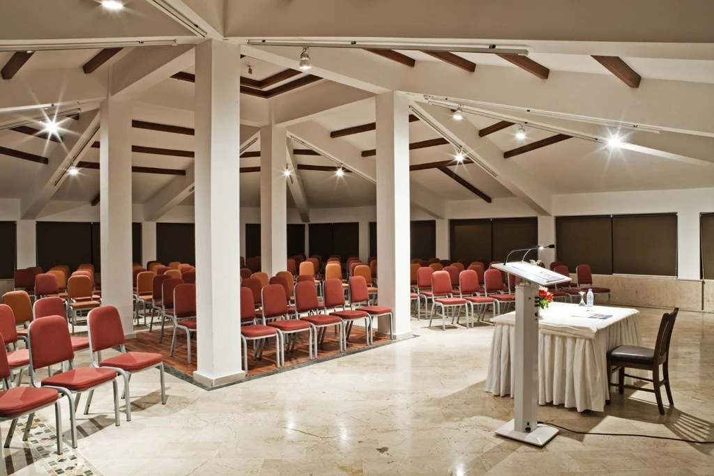 #altIMG Meeting in Hotel# Crystal Flora Beach Resort #altIMG in# Antalya, Türkiye 