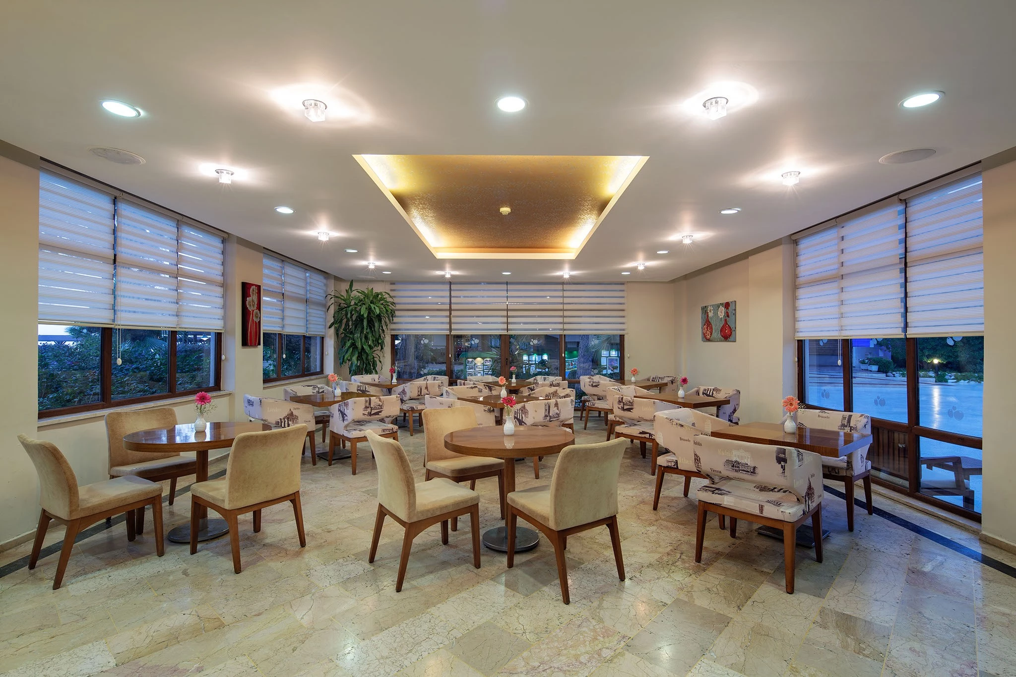 #altIMG Yeme-İçme in Hotel# Crystal Flora Beach Resort #altIMG in# Antalya, Türkiye - #altIMG Image# 4