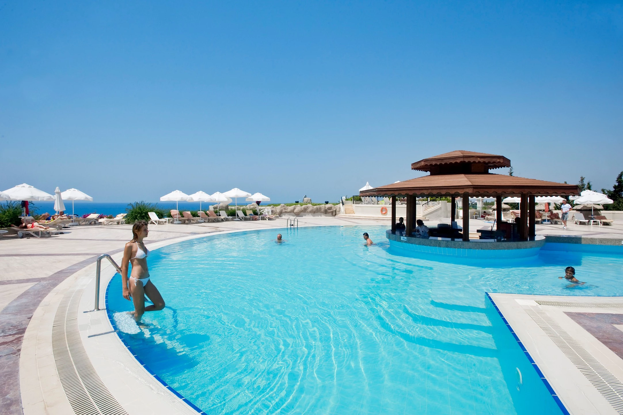 #altIMG Havuz in Hotel# Crystal Sunrise Queen Luxury #altIMG in# Antalya, Türkiye - #altIMG Image# 1