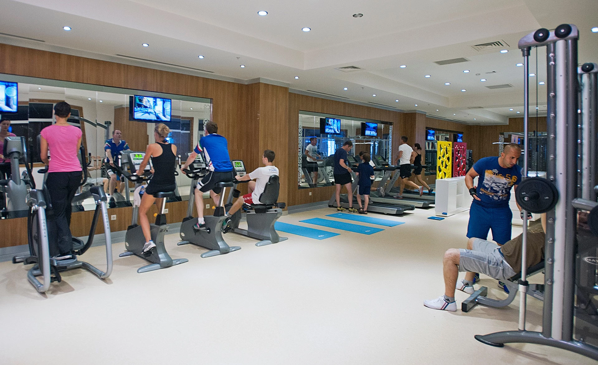 #altIMG Aktivite in Hotel# Crystal Sunset Luxury Resort & SPA #altIMG in# Antalya, Türkiye - #altIMG Image# 11