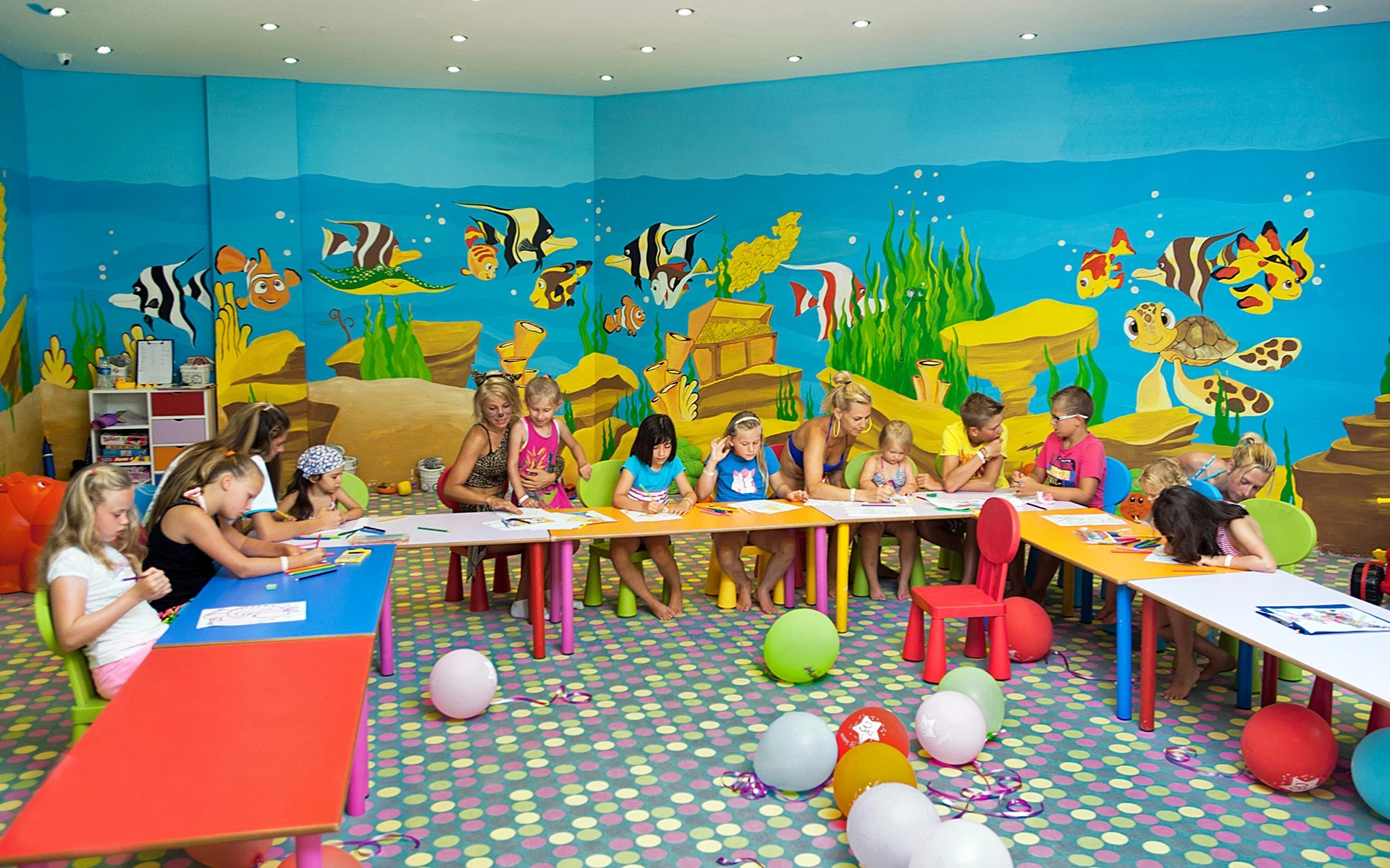 #altIMG Çocuk in Hotel# Crystal Sunset Luxury Resort & SPA #altIMG in# Antalya, Türkiye - #altIMG Image# 4