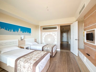 #altIMG Oda in Hotel# Crystal Sunset Luxury Resort & SPA #altIMG in# Antalya, Türkiye - #altIMG Image# 15