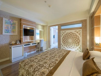 #altIMG Oda in Hotel# Crystal Sunset Luxury Resort & SPA #altIMG in# Antalya, Türkiye - #altIMG Image# 17