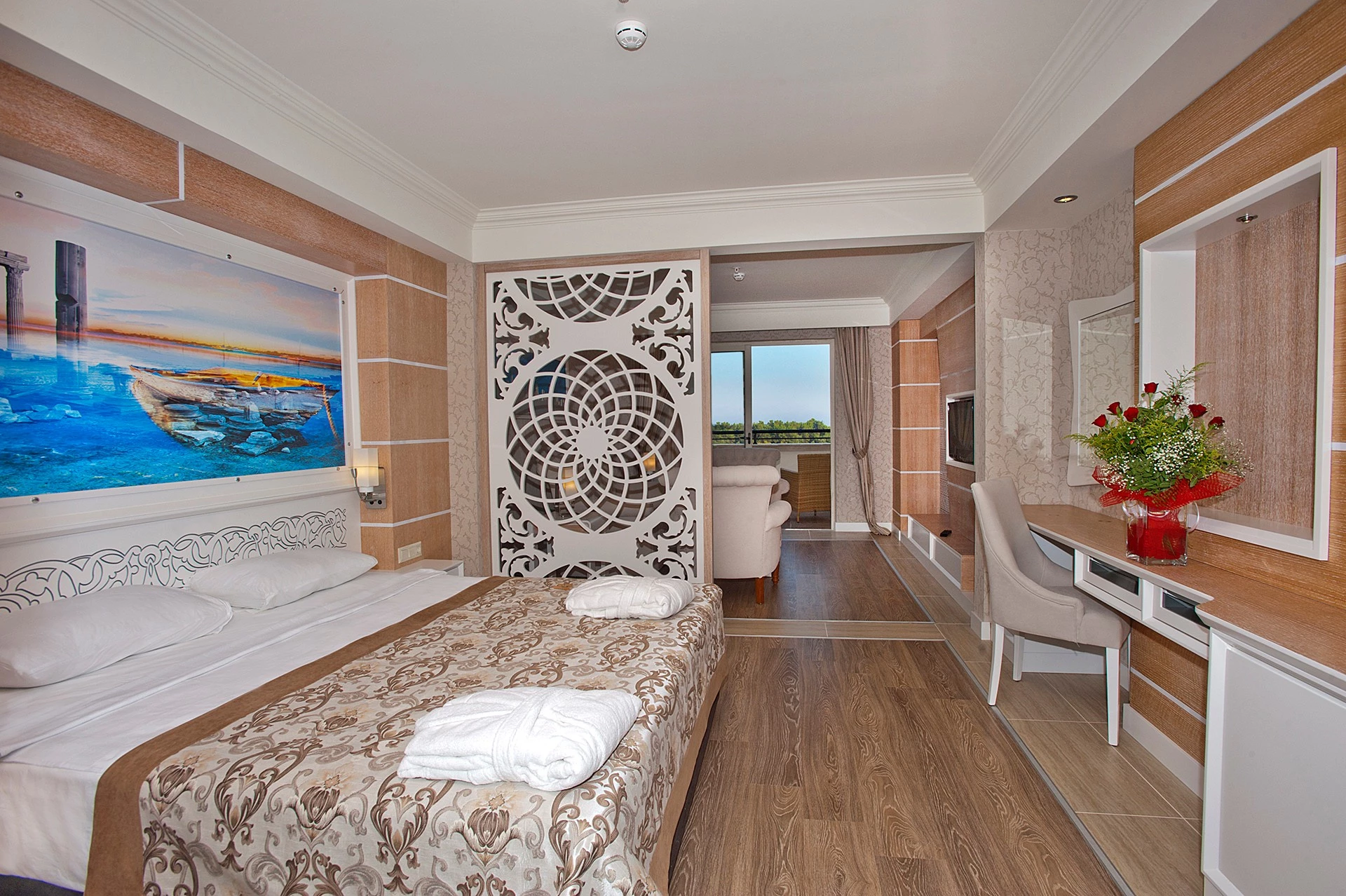 #altIMG Oda in Hotel# Crystal Sunset Luxury Resort & SPA #altIMG in# Antalya, Türkiye - #altIMG Image# 20