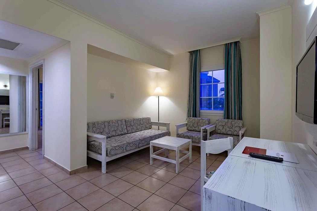 #altIMG Oda in Hotel# Euphoria Palm Beach Resort #altIMG in# Antalya, Türkiye - #altIMG Image# 4