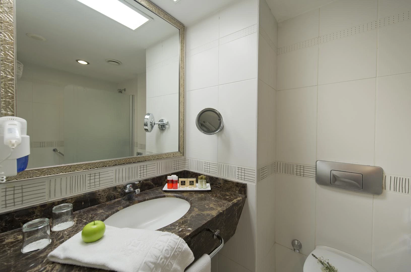 #altIMG Oda in Hotel# Kamelya Collection Sentido Fulya Hotel #altIMG in# Antalya, Türkiye - #altIMG Image# 2