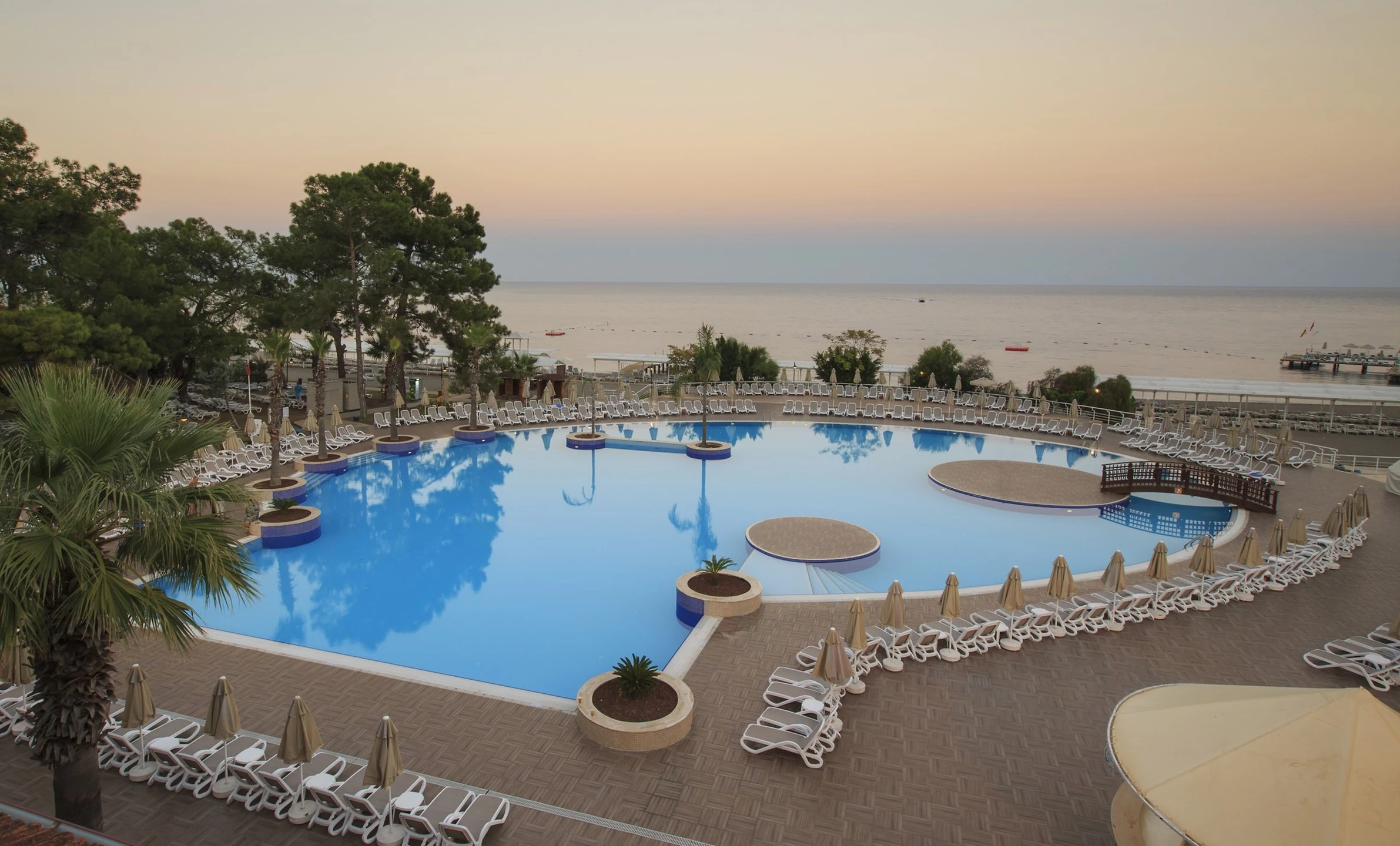 #altIMG Havuz in Hotel# Kimeros Park Holiday Village #altIMG in# Antalya, Türkiye - #altIMG Image# 1