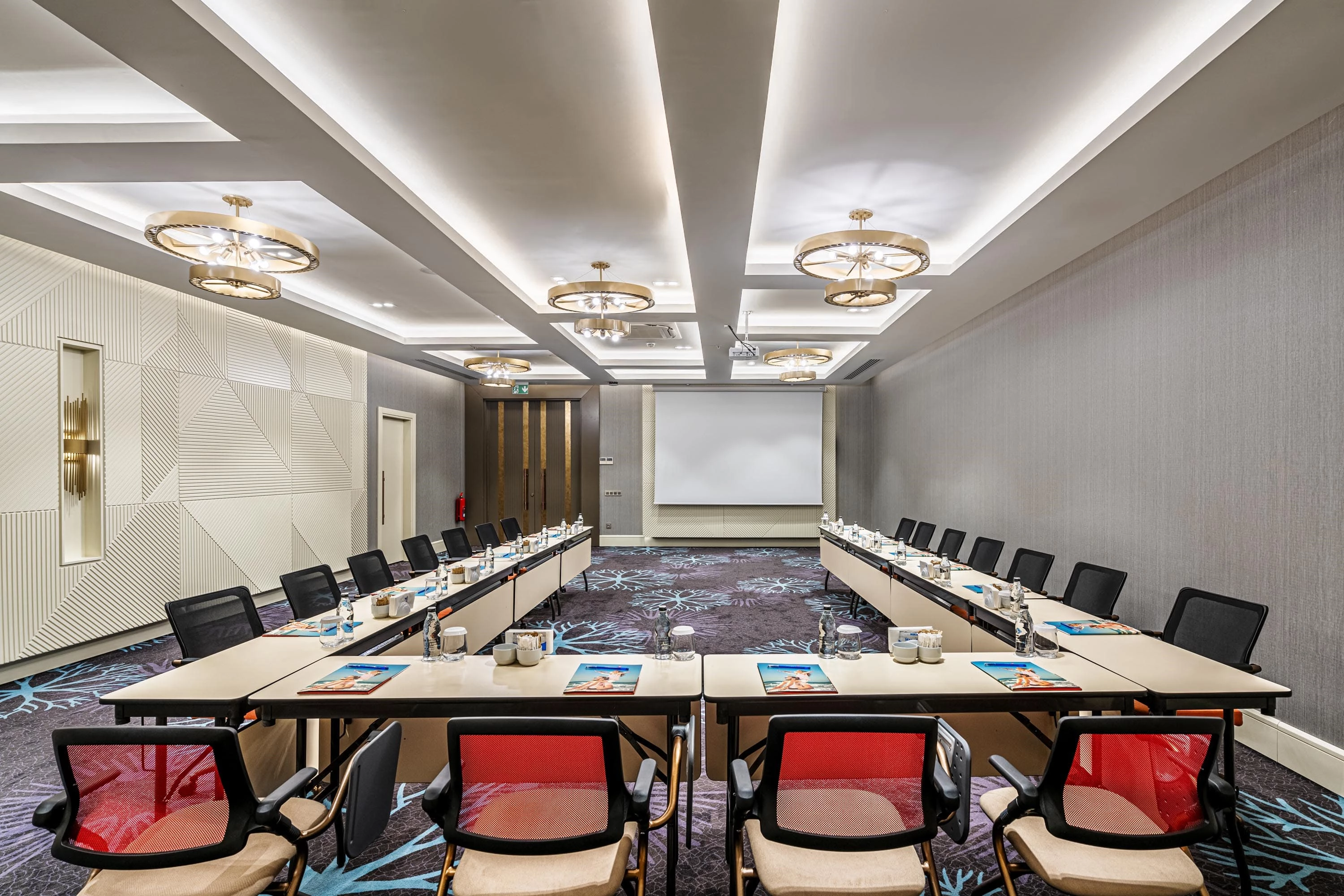 #altIMG Meeting in Hotel# Kirman Calyptus #altIMG in# Antalya, Türkiye - #altIMG Image# 1