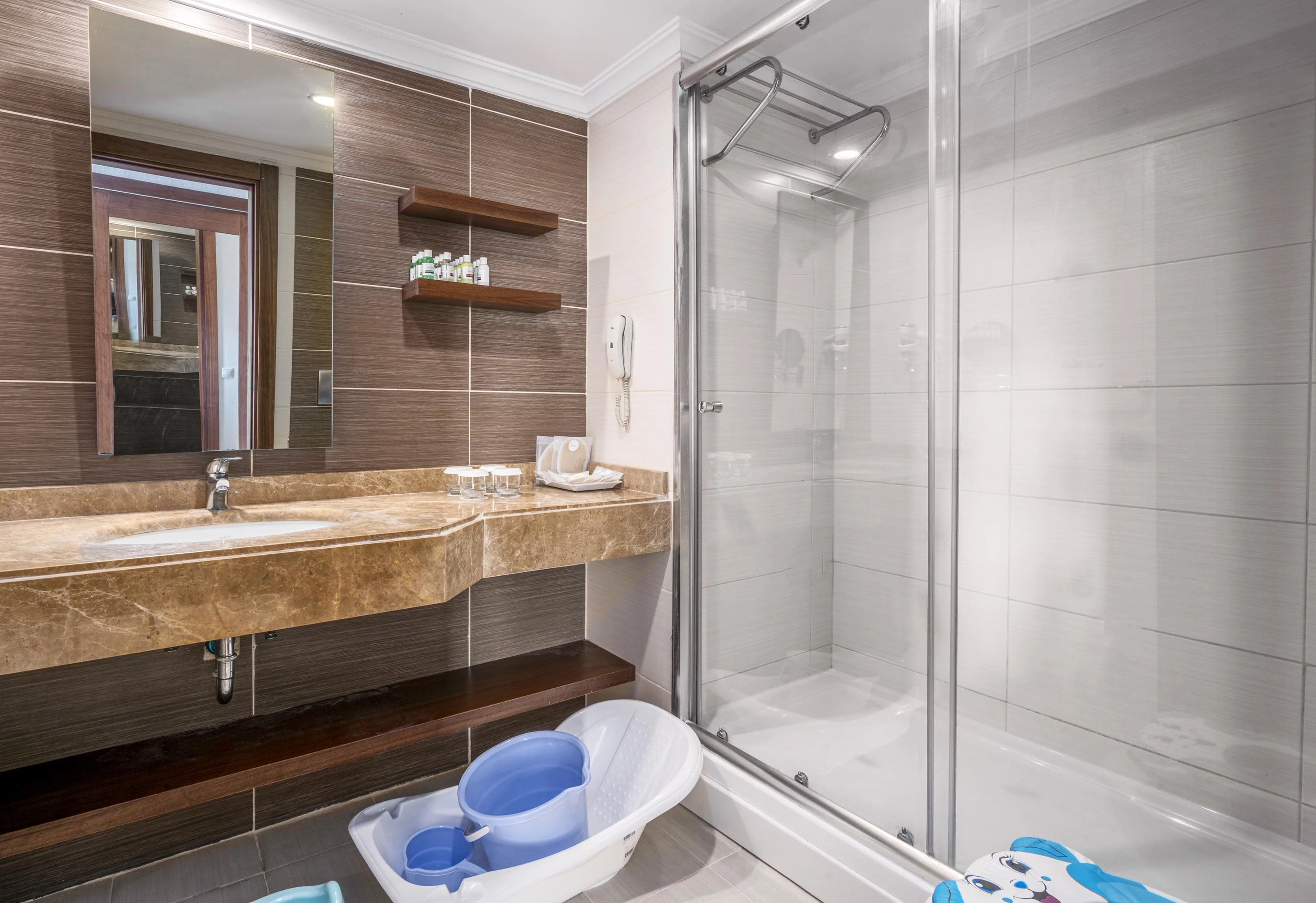 #altIMG Oda in Hotel# Kirman Leodikya Resort #altIMG in# Antalya, Türkiye - #altIMG Image# 6