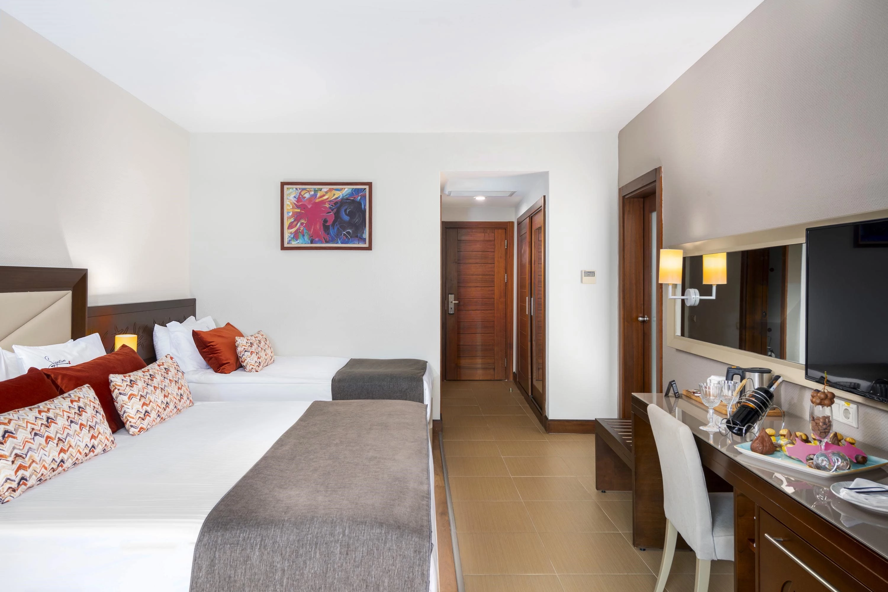 #altIMG Oda in Hotel# Kirman Leodikya Resort #altIMG in# Antalya, Türkiye - #altIMG Image# 1