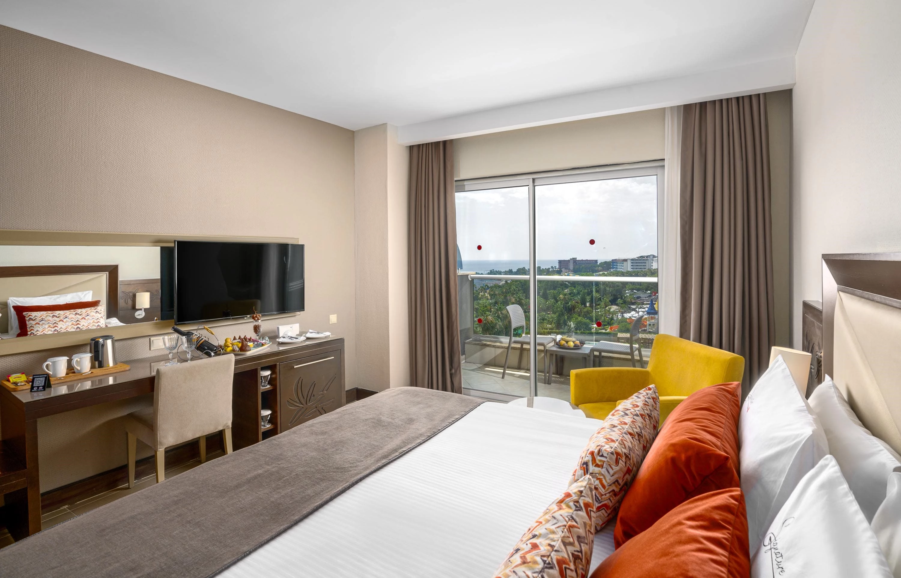 #altIMG Oda in Hotel# Kirman Leodikya Resort #altIMG in# Antalya, Türkiye - #altIMG Image# 9