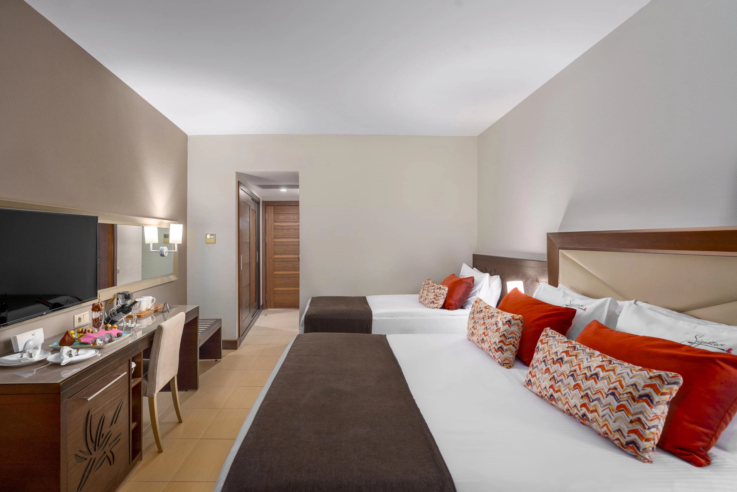 #altIMG Oda in Hotel# Kirman Leodikya Resort #altIMG in# Antalya, Türkiye - #altIMG Image# 20