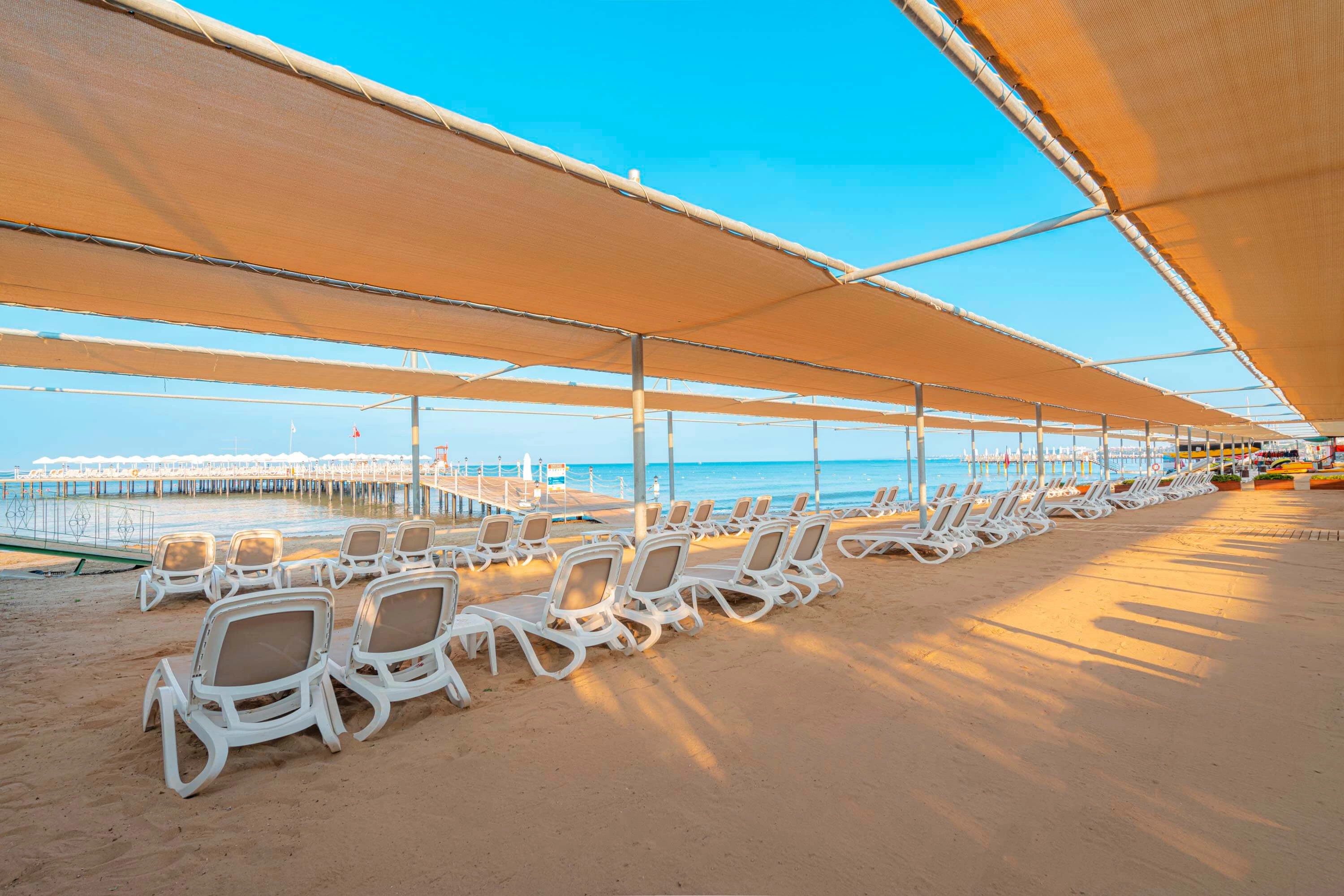 #altIMG Plaj in Hotel# Kirman Sidemarin Beach & SPA #altIMG in# Antalya, Türkiye - #altIMG Image# 4