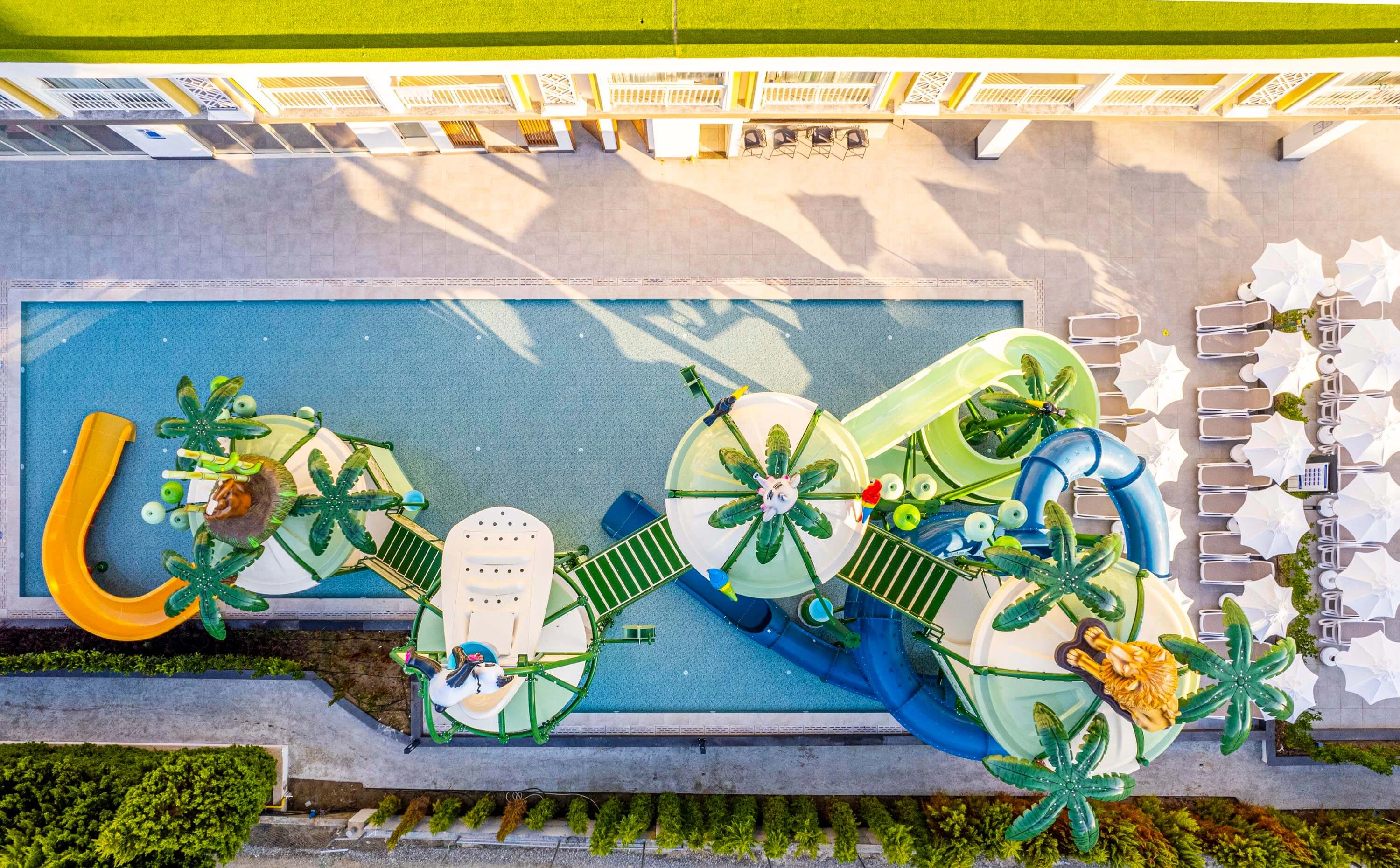 #altIMG Havuz in Hotel# Kirman Sidera Luxury #altIMG in# Antalya, Türkiye - #altIMG Image# 1