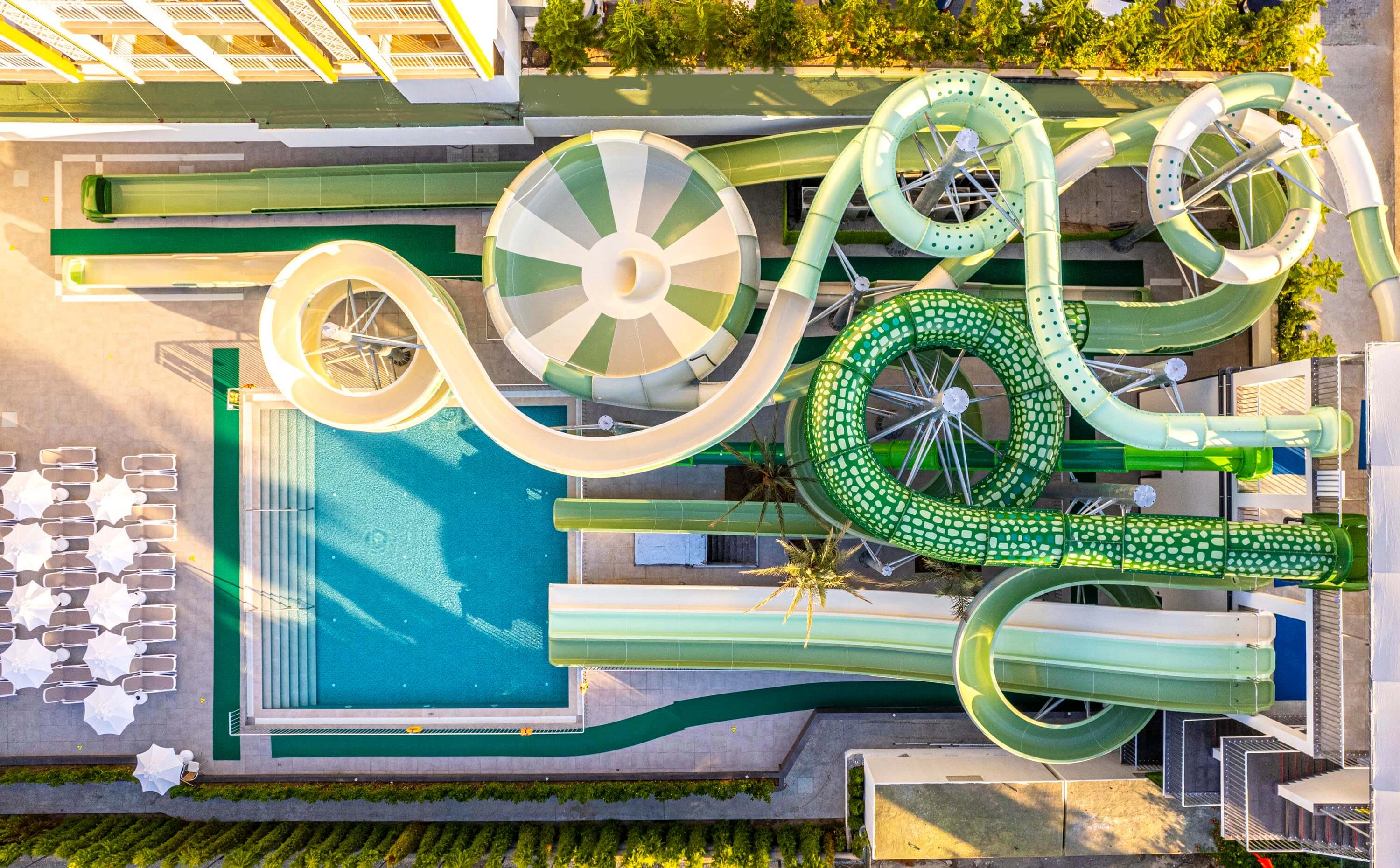 #altIMG Havuz in Hotel# Kirman Sidera Luxury #altIMG in# Antalya, Türkiye - #altIMG Image# 3