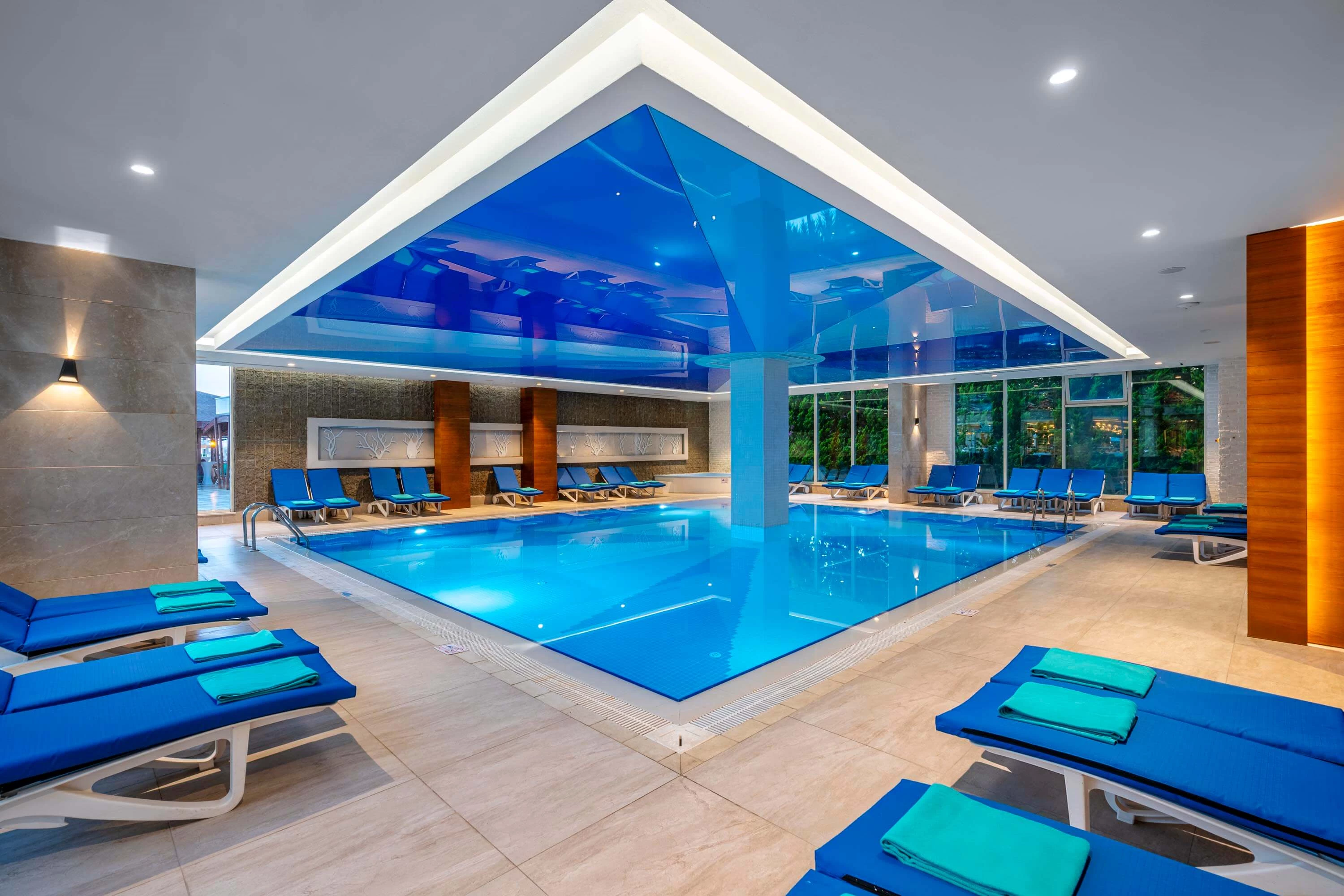 #altIMG Havuz in Hotel# Kirman Sidera Luxury #altIMG in# Antalya, Türkiye - #altIMG Image# 7