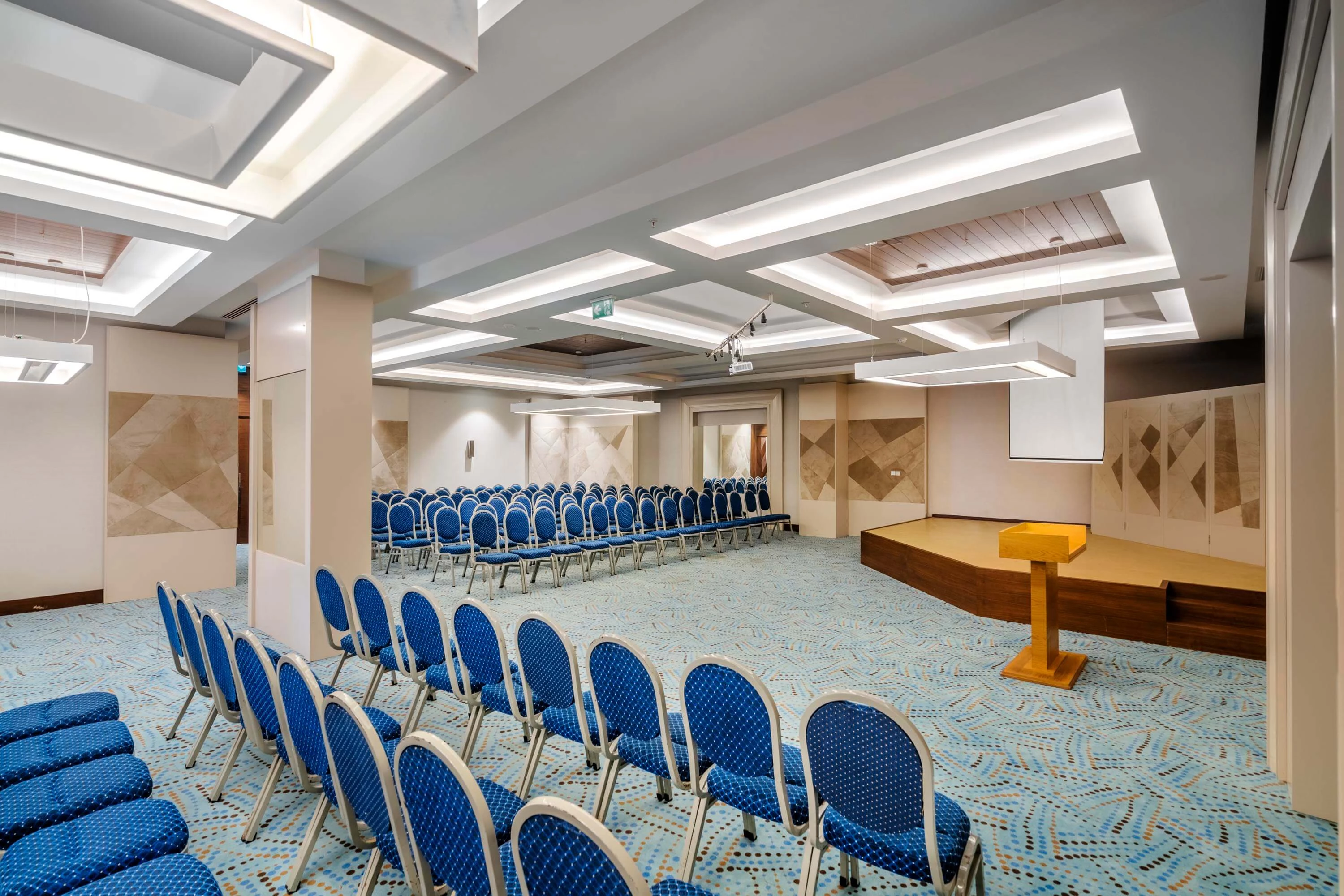 #altIMG Meeting in Hotel# Kirman Sidera Luxury #altIMG in# Antalya, Türkiye - #altIMG Image# 1