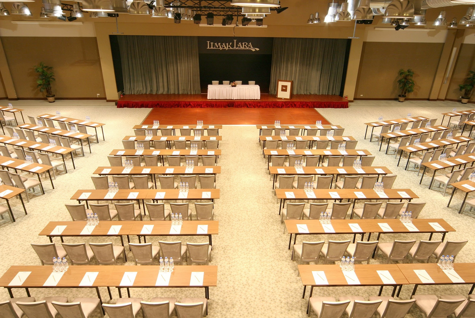 #altIMG Meeting in Hotel# Limak Lara Deluxe Hotel Resort #altIMG in# Antalya, Türkiye - #altIMG Image# 1