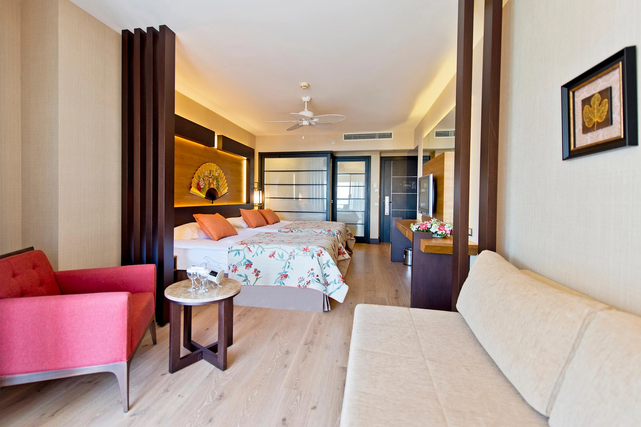 #altIMG Oda in Hotel# Limak Lara Deluxe Hotel Resort #altIMG in# Antalya, Türkiye - #altIMG Image# 22