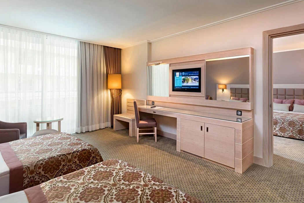 #altIMG Oda in Hotel# Miracle Resort Hotel #altIMG in# Antalya, Türkiye - #altIMG Image# 2