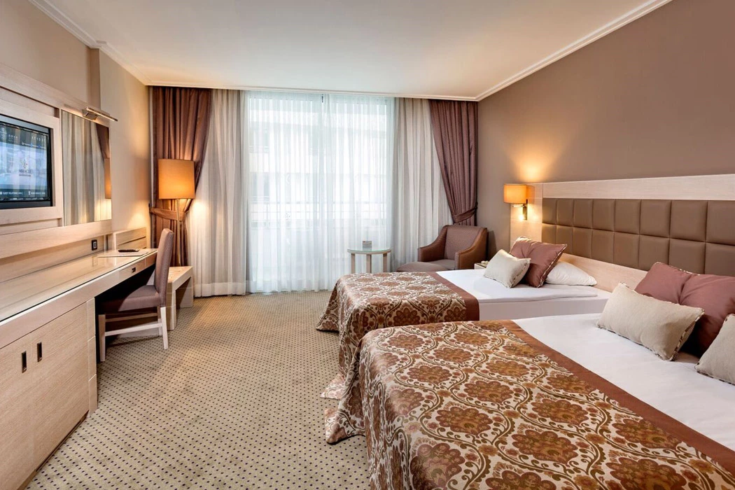 #altIMG Oda in Hotel# Miracle Resort Hotel #altIMG in# Antalya, Türkiye - #altIMG Image# 9