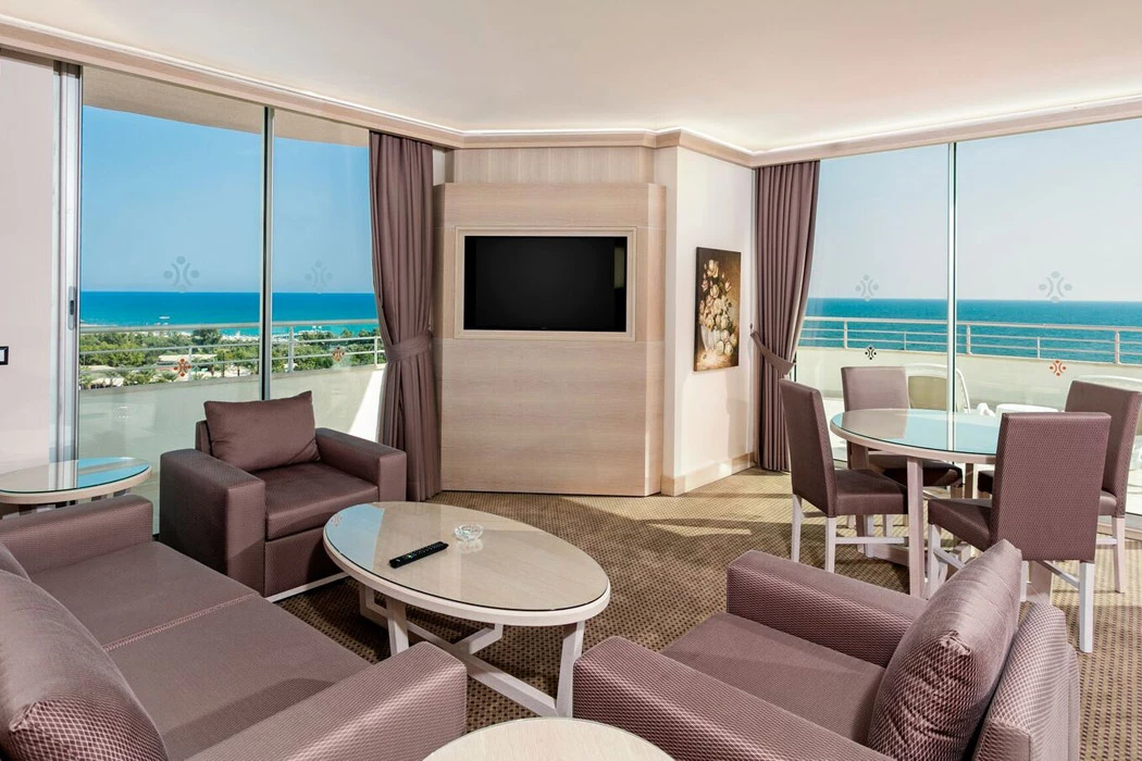 #altIMG Oda in Hotel# Miracle Resort Hotel #altIMG in# Antalya, Türkiye - #altIMG Image# 12