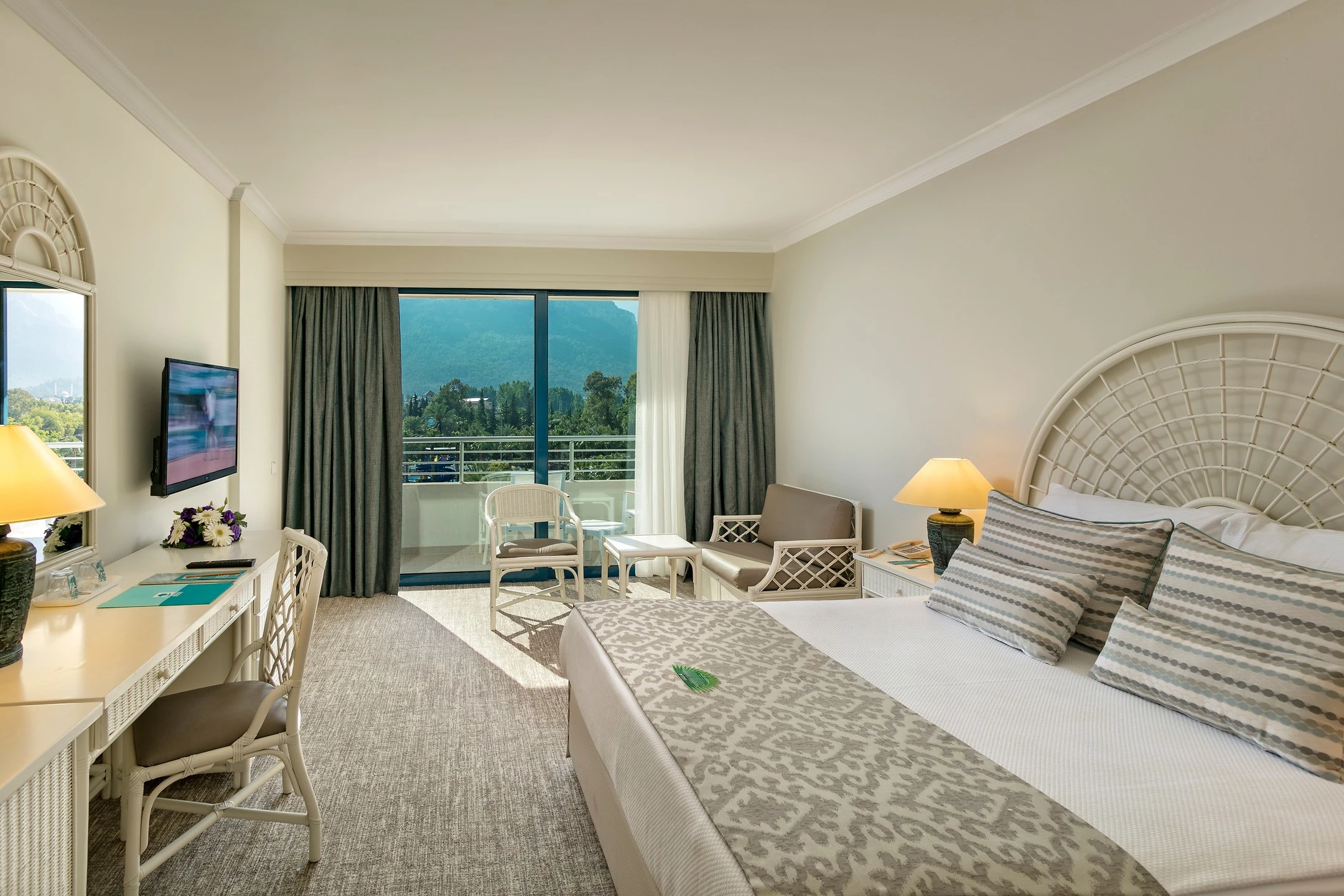 #altIMG Oda in Hotel# Mirage Park Resort #altIMG in# Antalya, Türkiye - #altIMG Image# 2