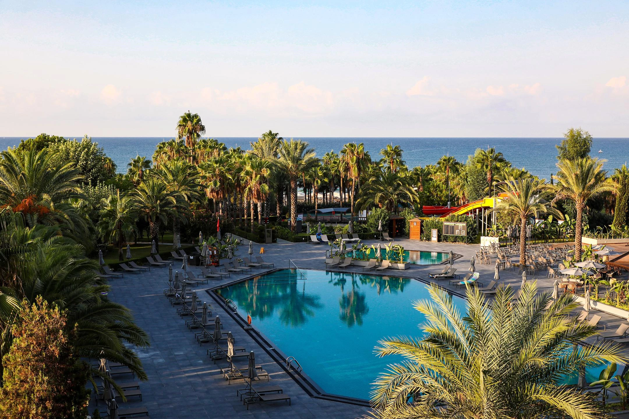 #altIMG Havuz in Hotel# Miramare Beach Hotel #altIMG in# Antalya, Türkiye - #altIMG Image# 4