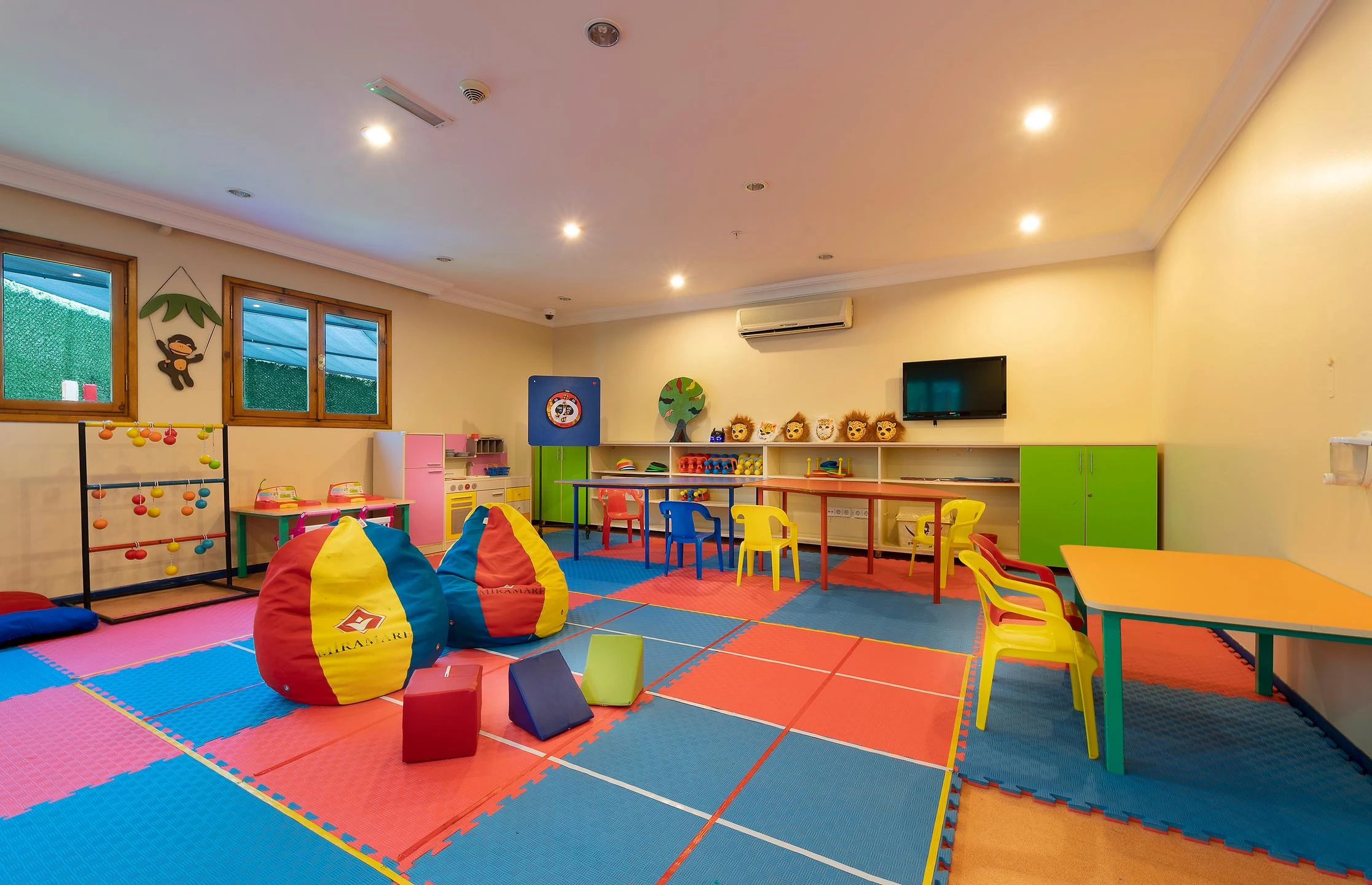 #altIMG Çocuk in Hotel# Miramare Queen Hotel #altIMG in# Antalya, Türkiye - #altIMG Image# 1