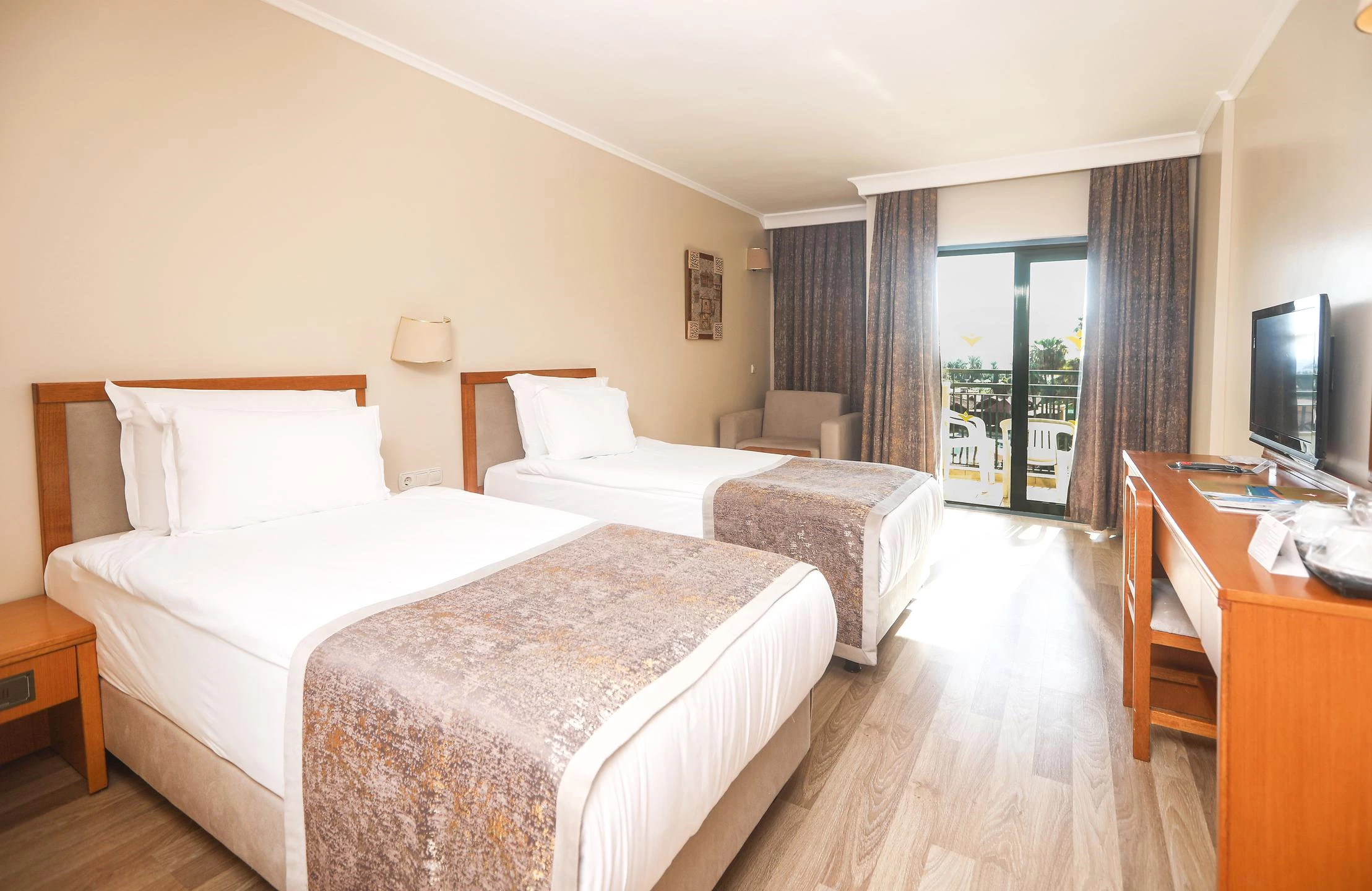 #altIMG Oda in Hotel# Miramare Queen Hotel #altIMG in# Antalya, Türkiye - #altIMG Image# 34