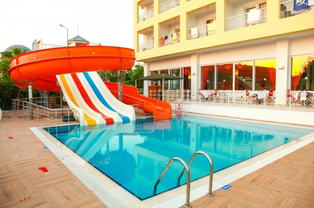 #altIMG Havuz in Hotel# Pine House Hotel #altIMG in# Antalya, Türkiye - #altIMG Image# 4