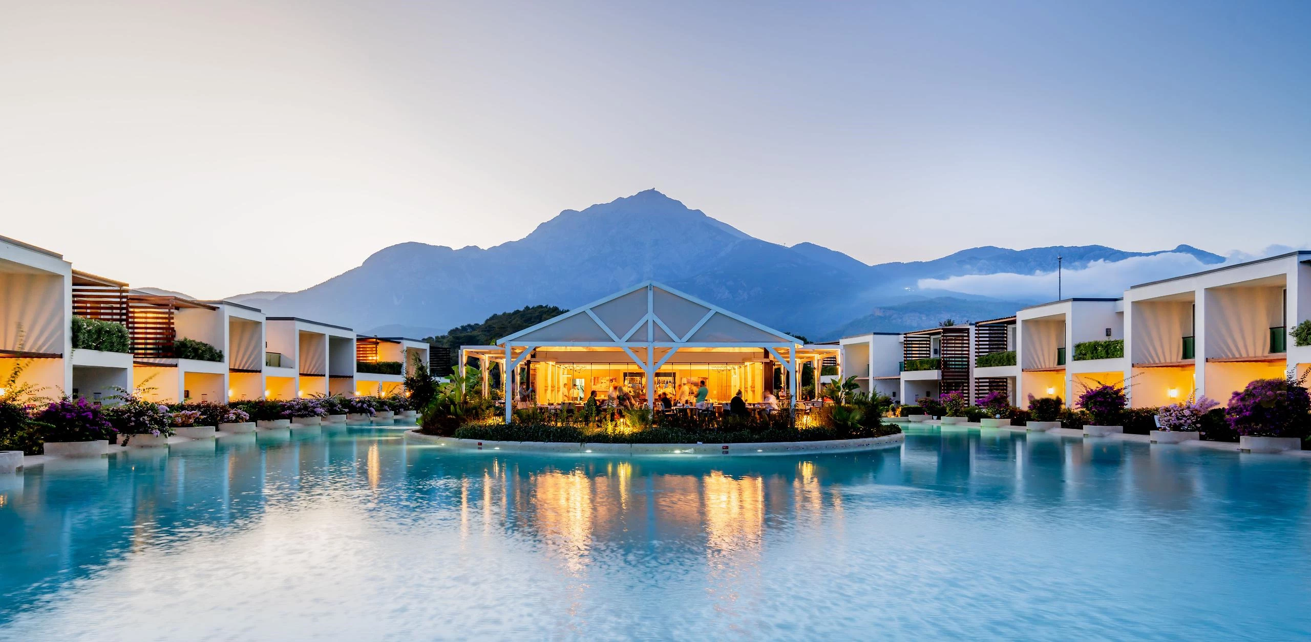 #altIMG Havuz in Hotel# Rixos Premium Tekirova #altIMG in# Antalya, Türkiye - #altIMG Image# 4